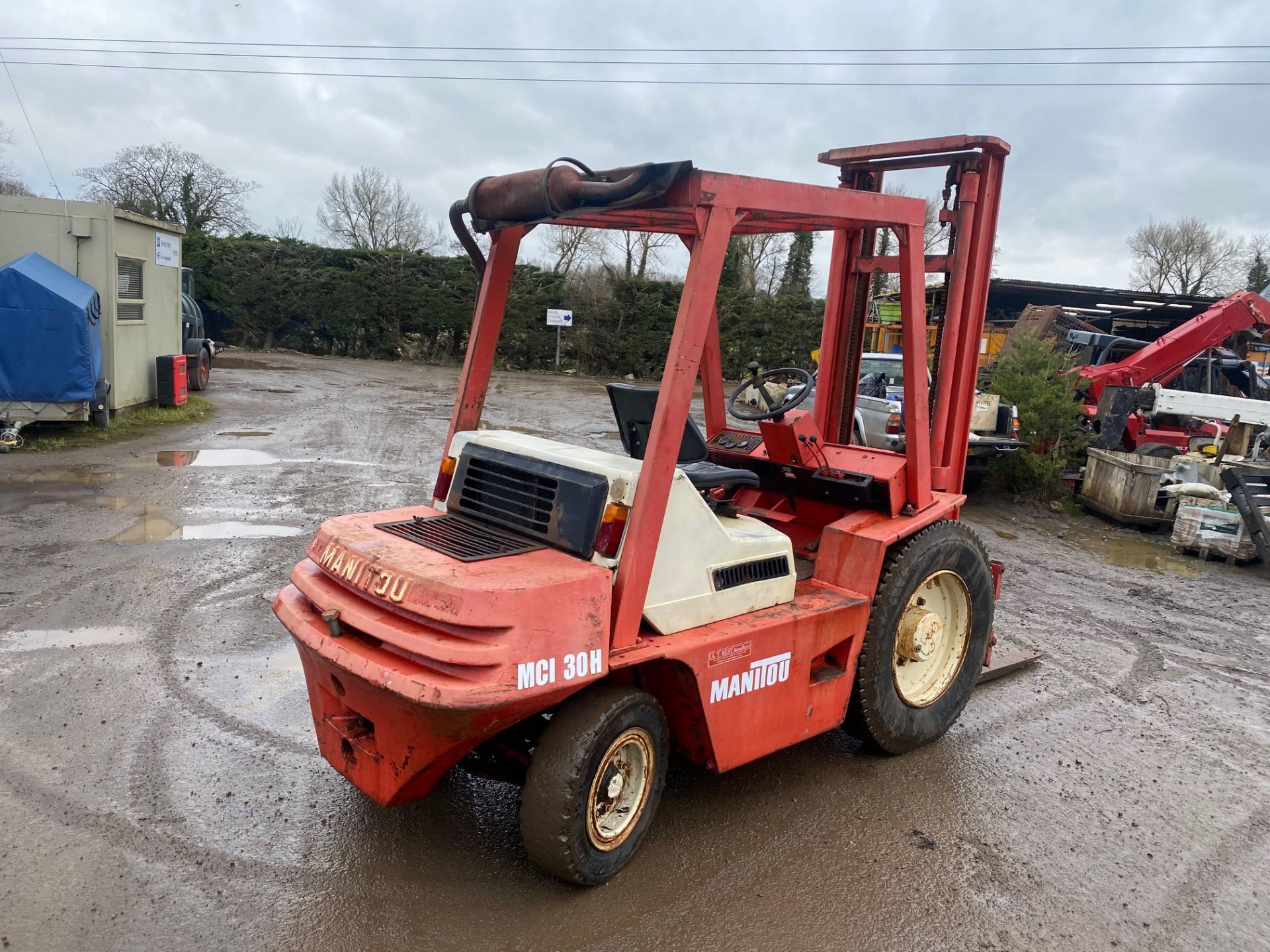 MANITOU MCI30 3 TON DIESEL FORKLIFT, ROUGH TERRAIN, IN VERY NICE WORKING ORDER *PLUS VAT* - Image 4 of 7