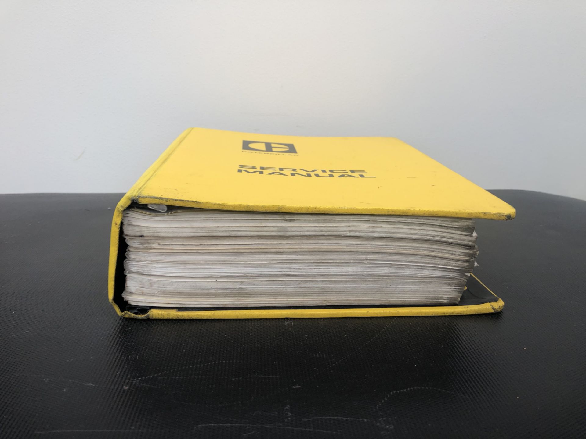 CATERPILLAR 245 SERVICE MANUAL, GENUINE FACTORY CAT WORKSHOP MANUAL - Image 2 of 3