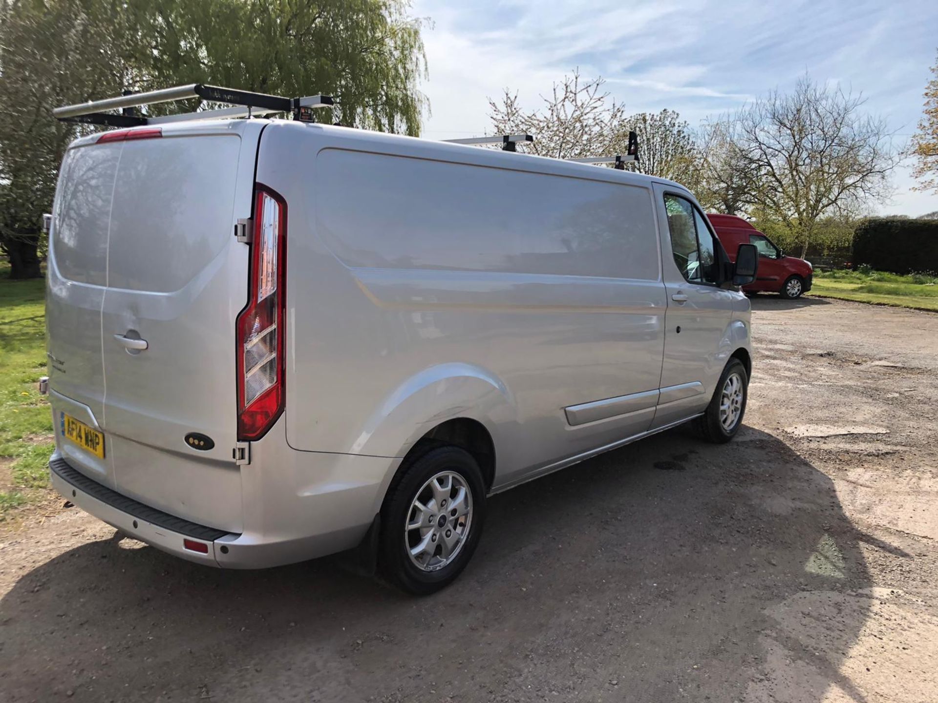 2014 FORD TRANSIT CUSTOM 290 LTD E-TECH SILVER PANEL VAN, 2.2 DISEL ENGINE *NO VAT* - Image 7 of 13