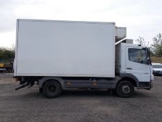 2010 MERCEDES ATEGO 815 DAY WHITE INSULATED VAN, DOUBLE FRIDEG COMPARTMENT *PLUS VAT*