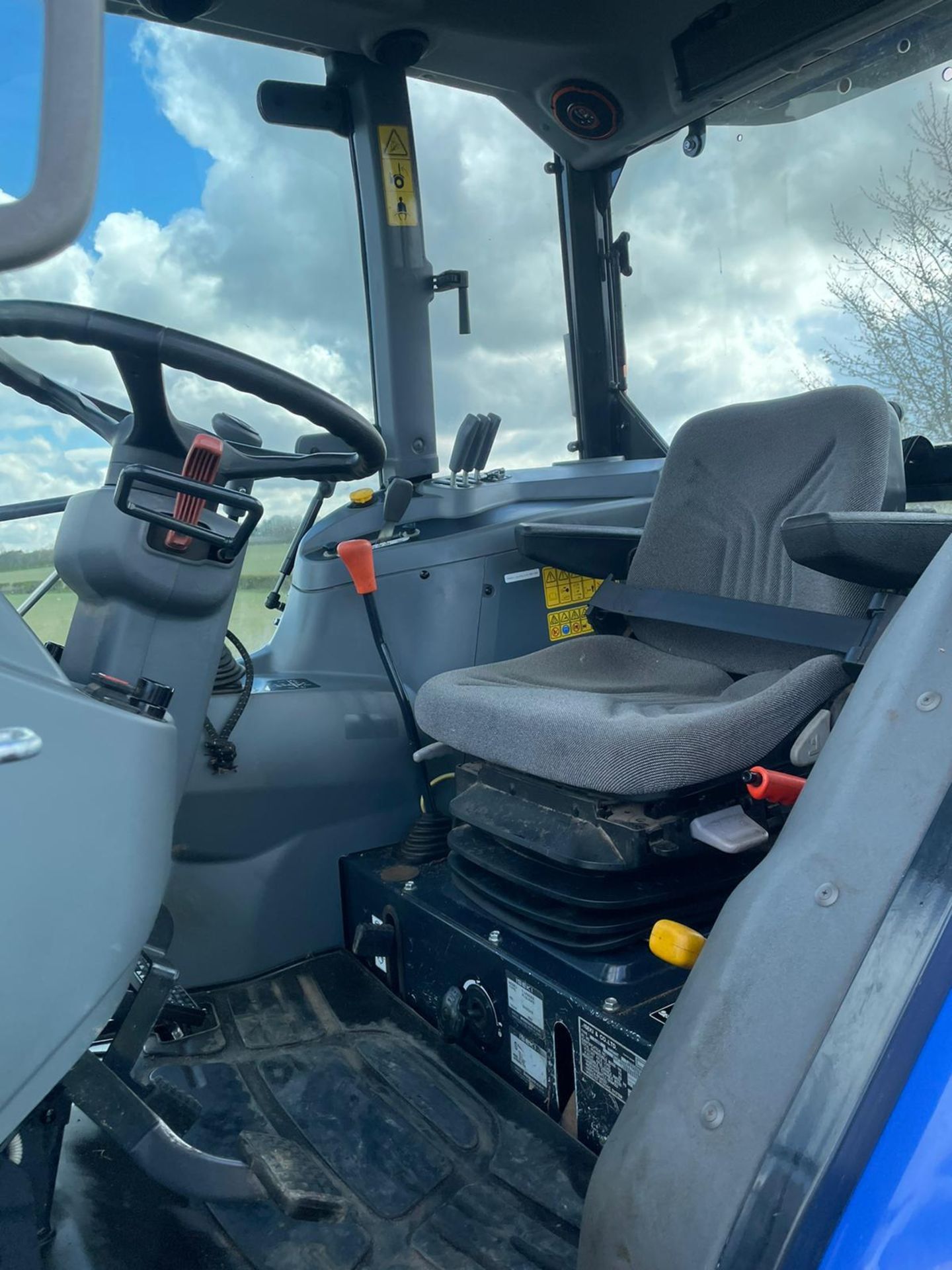 2014 ISEKI TJA880 TRACTOR, GRASS TYRES, *PLUS VAT* - Image 9 of 10