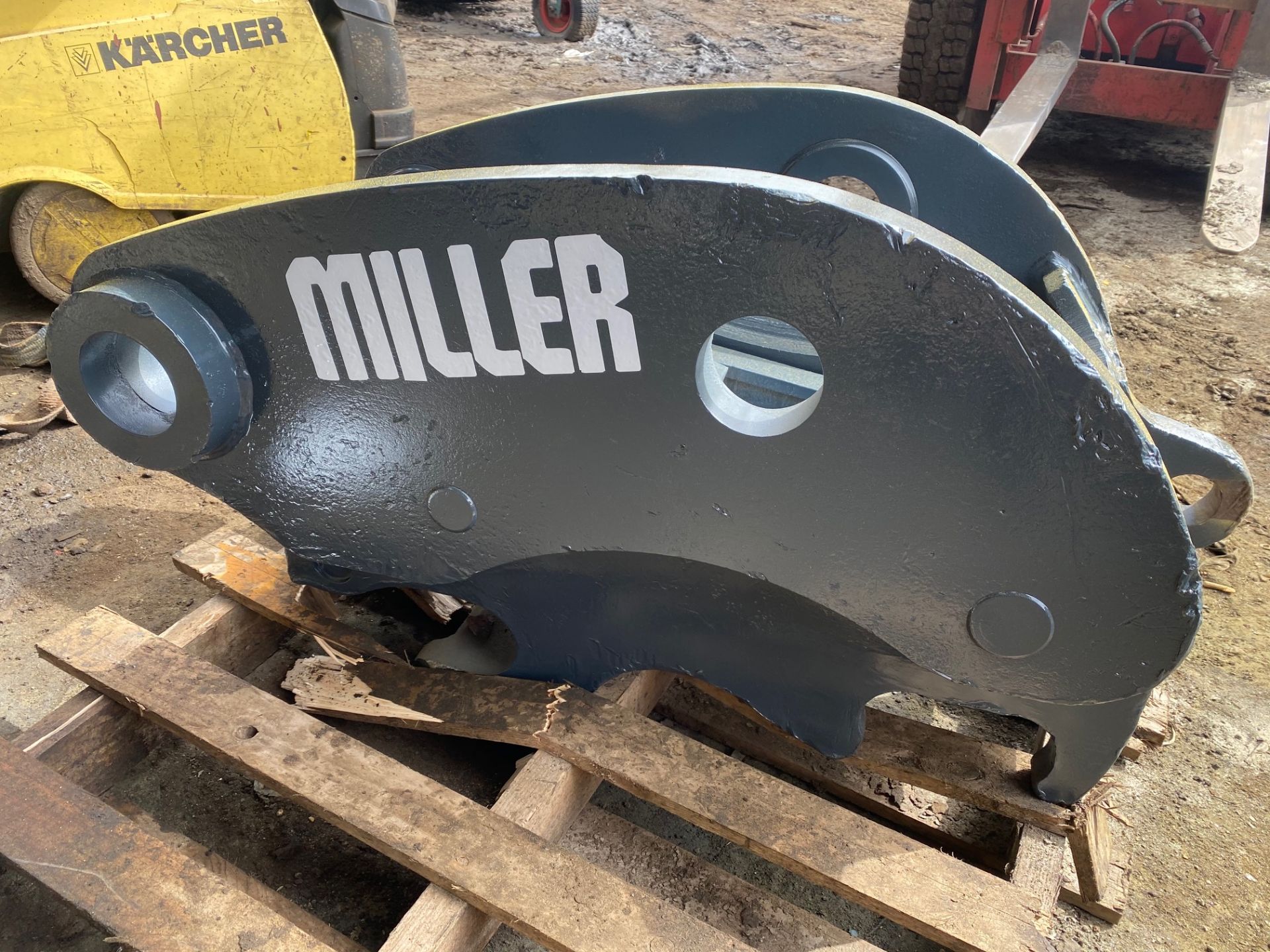 2013 MILLER HYDRAULIC QUICK HITCH TO SUIT 20-30 TON MACHINE, 90MM PINS *PLUS VAT* - Image 2 of 5