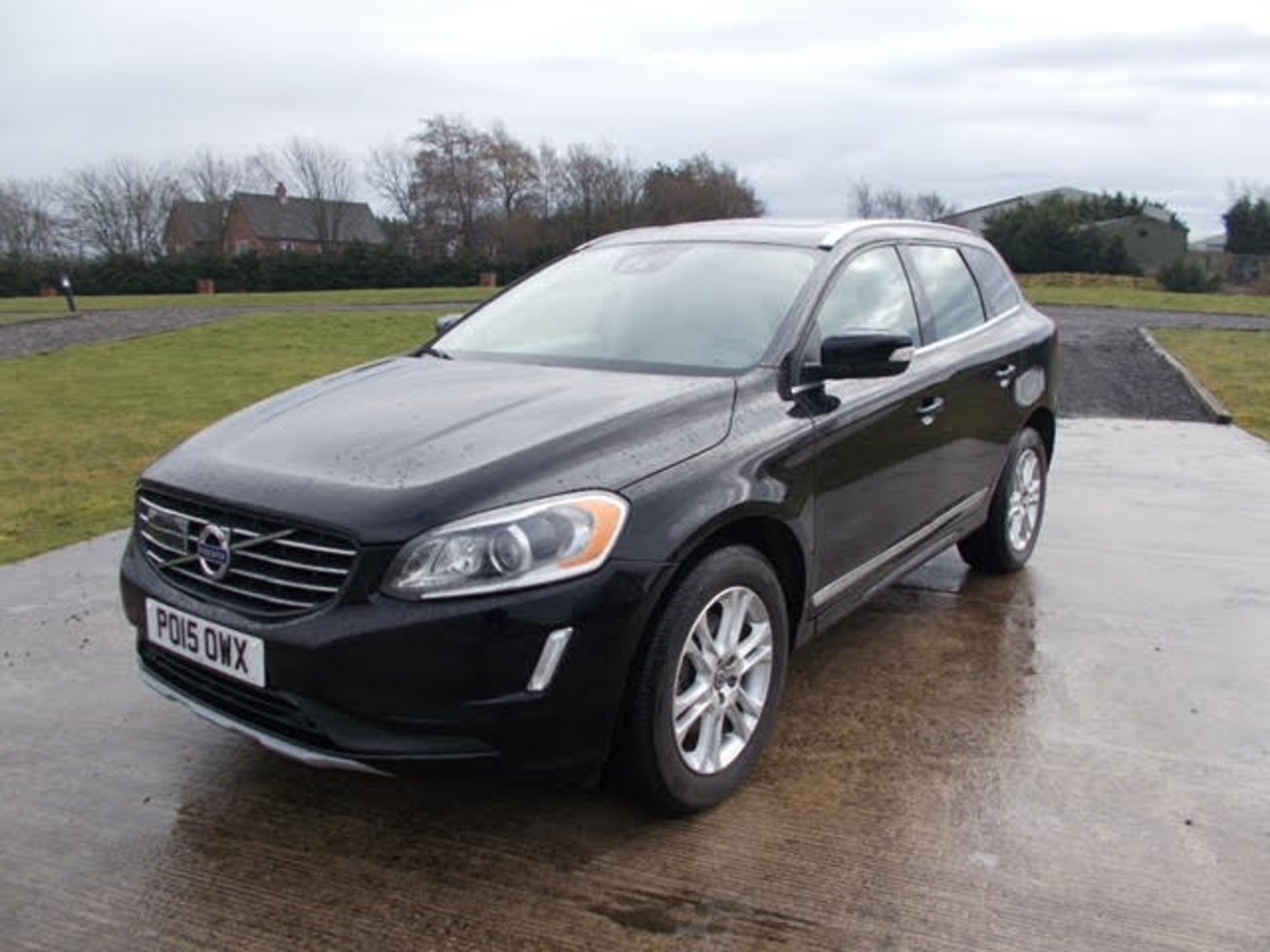 2015 (15) VOLVO XC60 AWD 2.0 PETROL AUTO BLACK, VDI CLEAR, 0 PREVIOUS KEEPERS *NO VAT* - Image 6 of 20