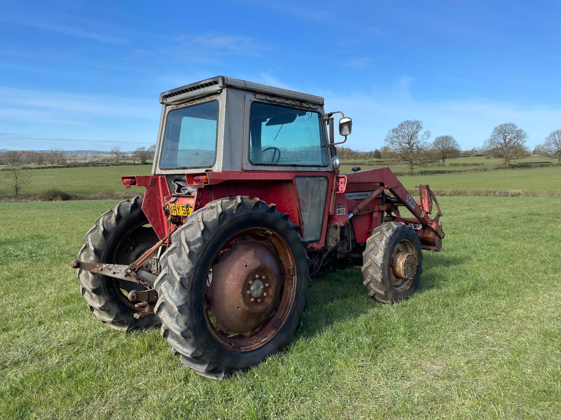 1999 MASSEY FERGUSON MG590 TRACTOR WITH LOADER, RUNS DRIVES AND LIFTS, CABBED *PLUS VAT* - Image 5 of 9