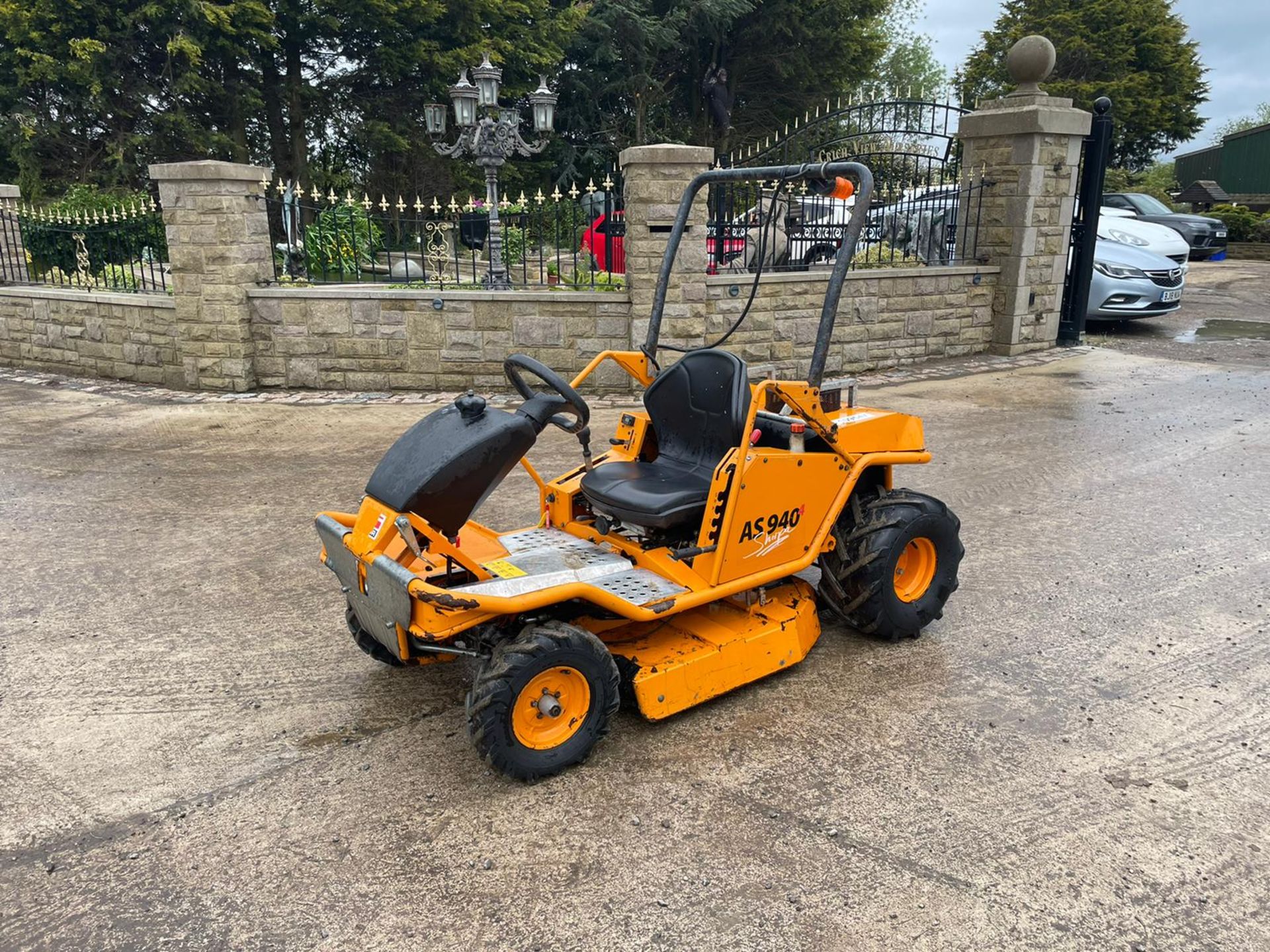 2016 SHERPA AS 940 4WD XL BANK MOWER, RUNS DRIVES AND CUTS, SHOWING A LOW 310 HOURS *PLUS VAT* - Image 2 of 10