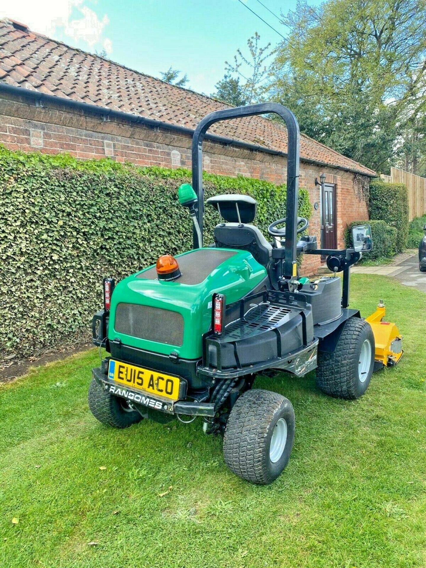 RANSOMES HR300 TURBO UPFRONT FLAIL MOWER, YEAR 2015, KUBOTA ENGINE, 4 X 4 *PLUS VAT* - Image 4 of 7