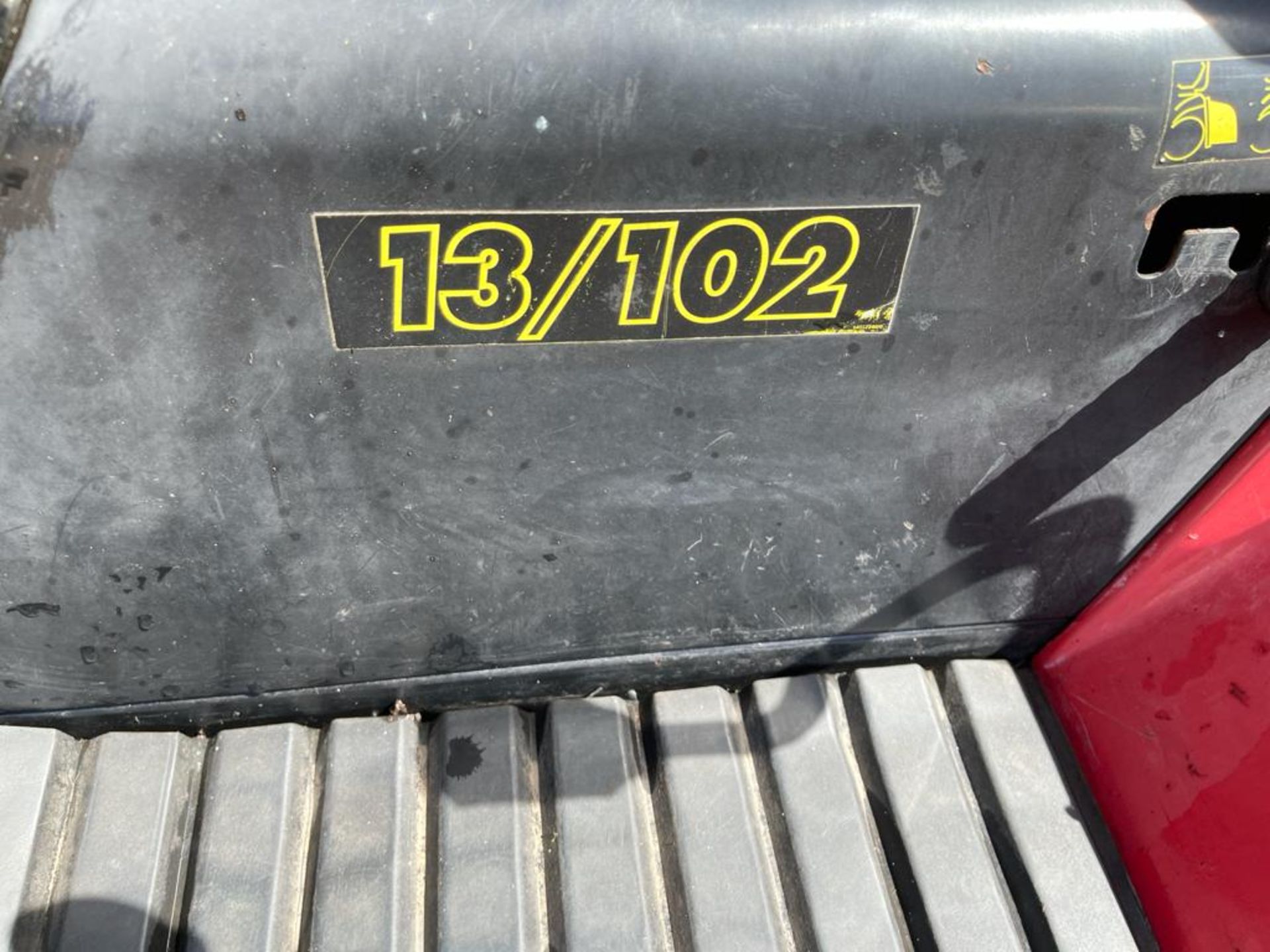CASTELGARDEN P/X RIDE ON MOWER 13/102 TWIN CUT, STARTS DRIVES AND CUTS *NO VAT* - Image 12 of 12