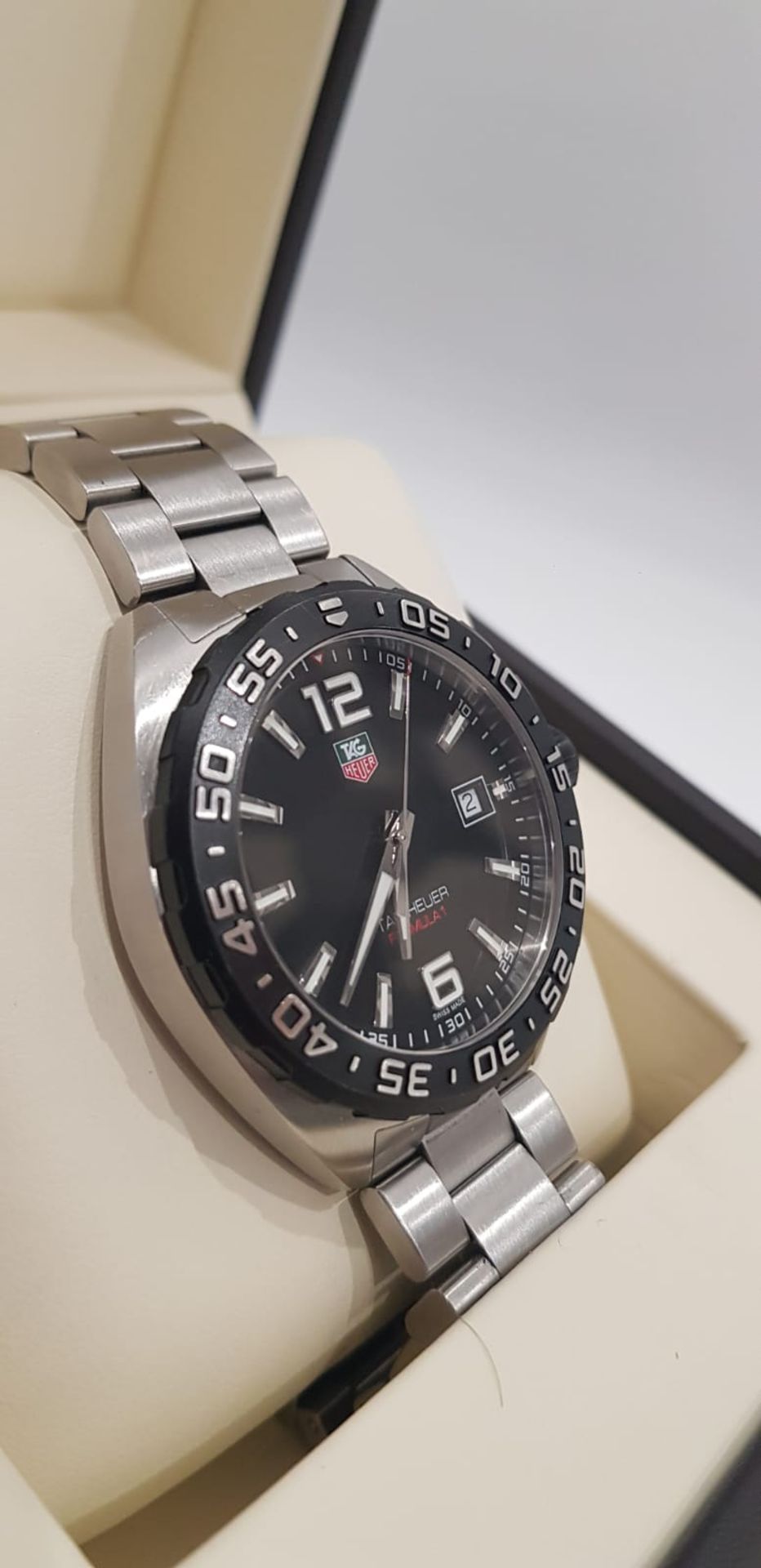 TAG HEUER FORMULA 1 GENTS WATCH 41MM, BOX, GUARANTEE CARD & BOOKLET, STUNNING WATCH WAZ1116 - Image 7 of 7