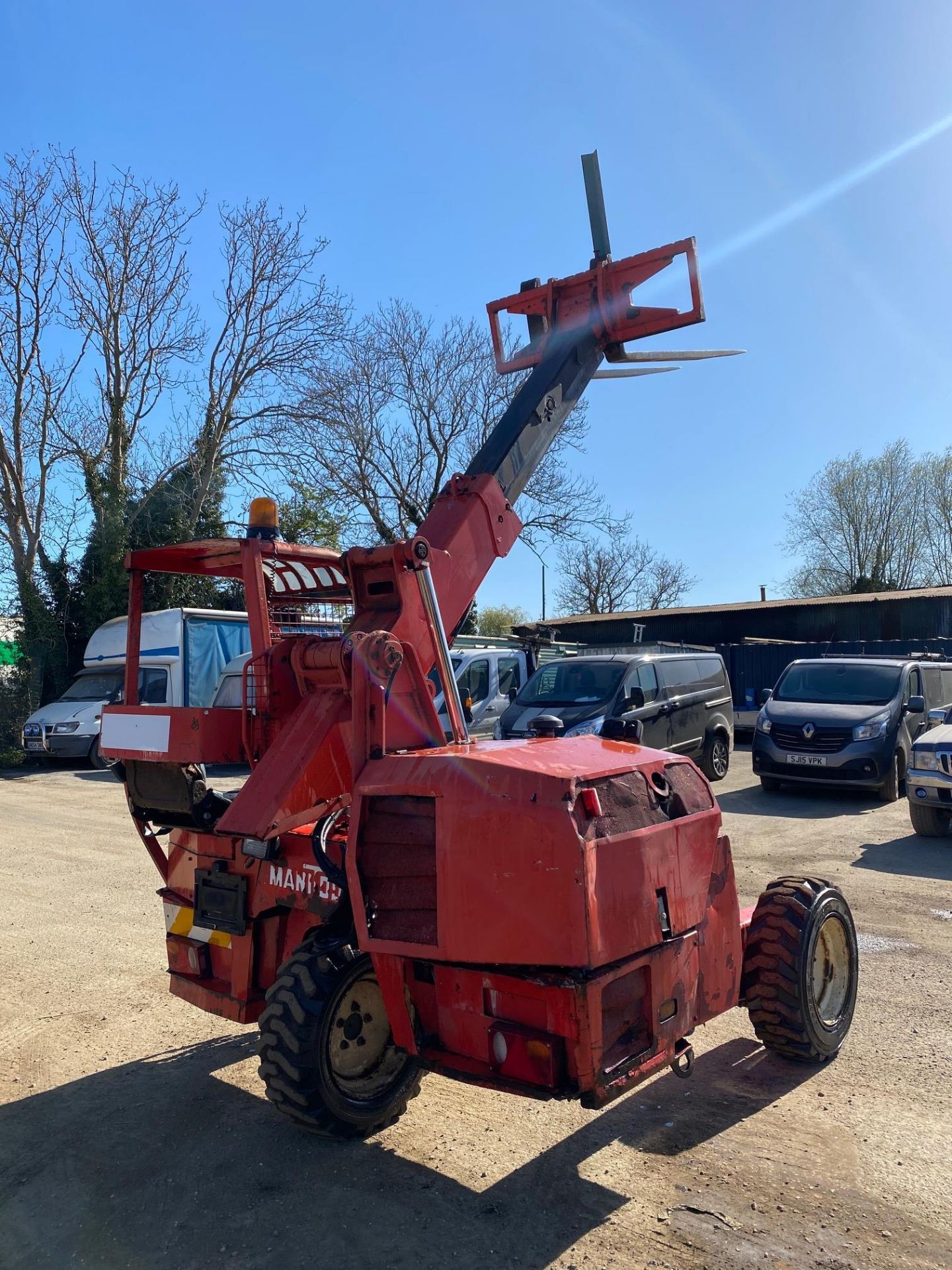 2004 MANITOU TMT 325 TELESCOPIC FORKLIFT, 1750 HOURS, GOOD ENGINE *PLUS VAT* - Image 3 of 4