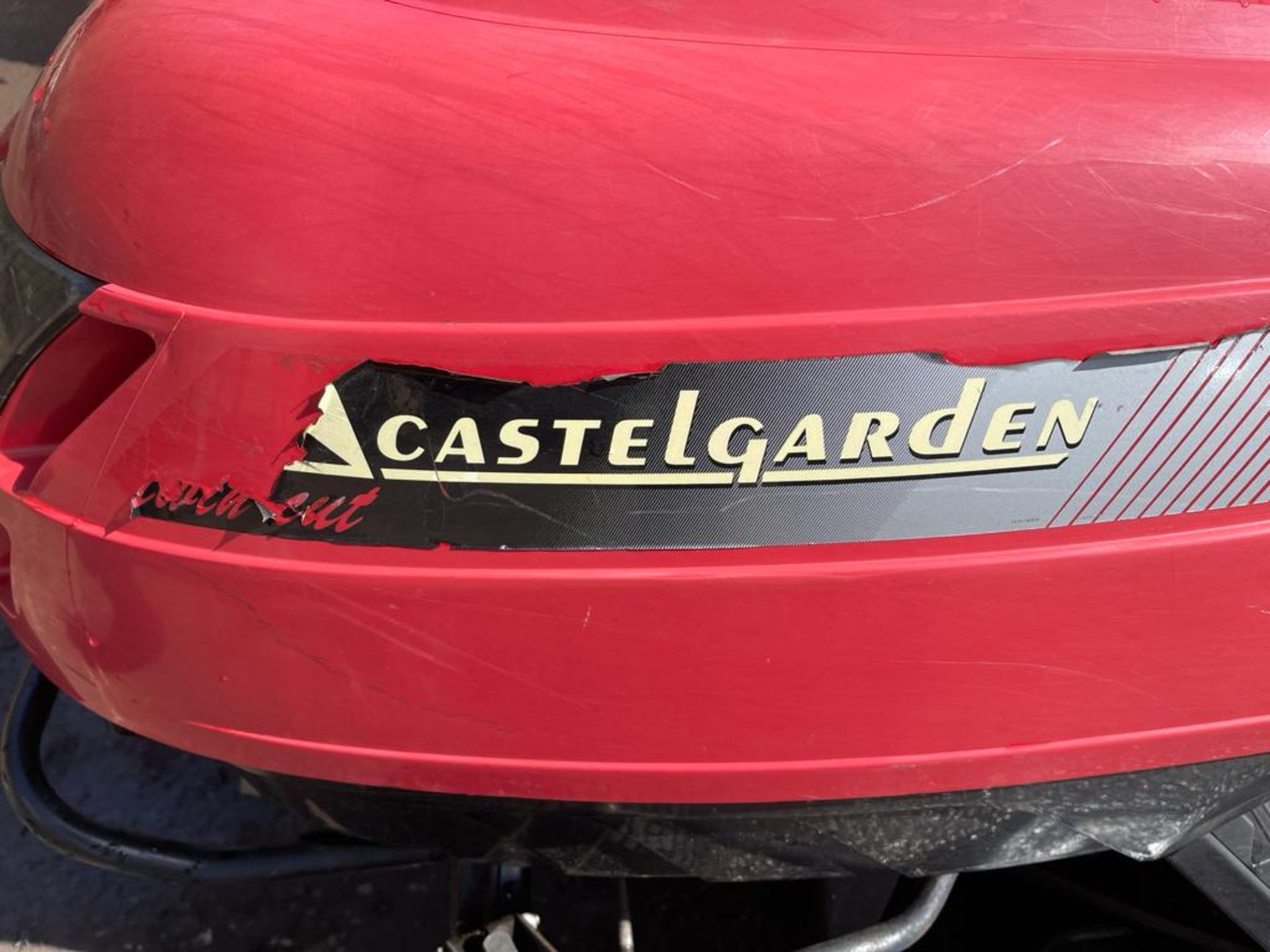 CASTELGARDEN P/X RIDE ON MOWER 13/102 TWIN CUT, STARTS DRIVES AND CUTS *NO VAT* - Image 10 of 12