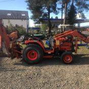 KUBOTA ST30 COMPACT TRACTOR WITH FRONT LOADER AND BACKHOE, RUNS DRIVES AND DIGS *NO VAT*