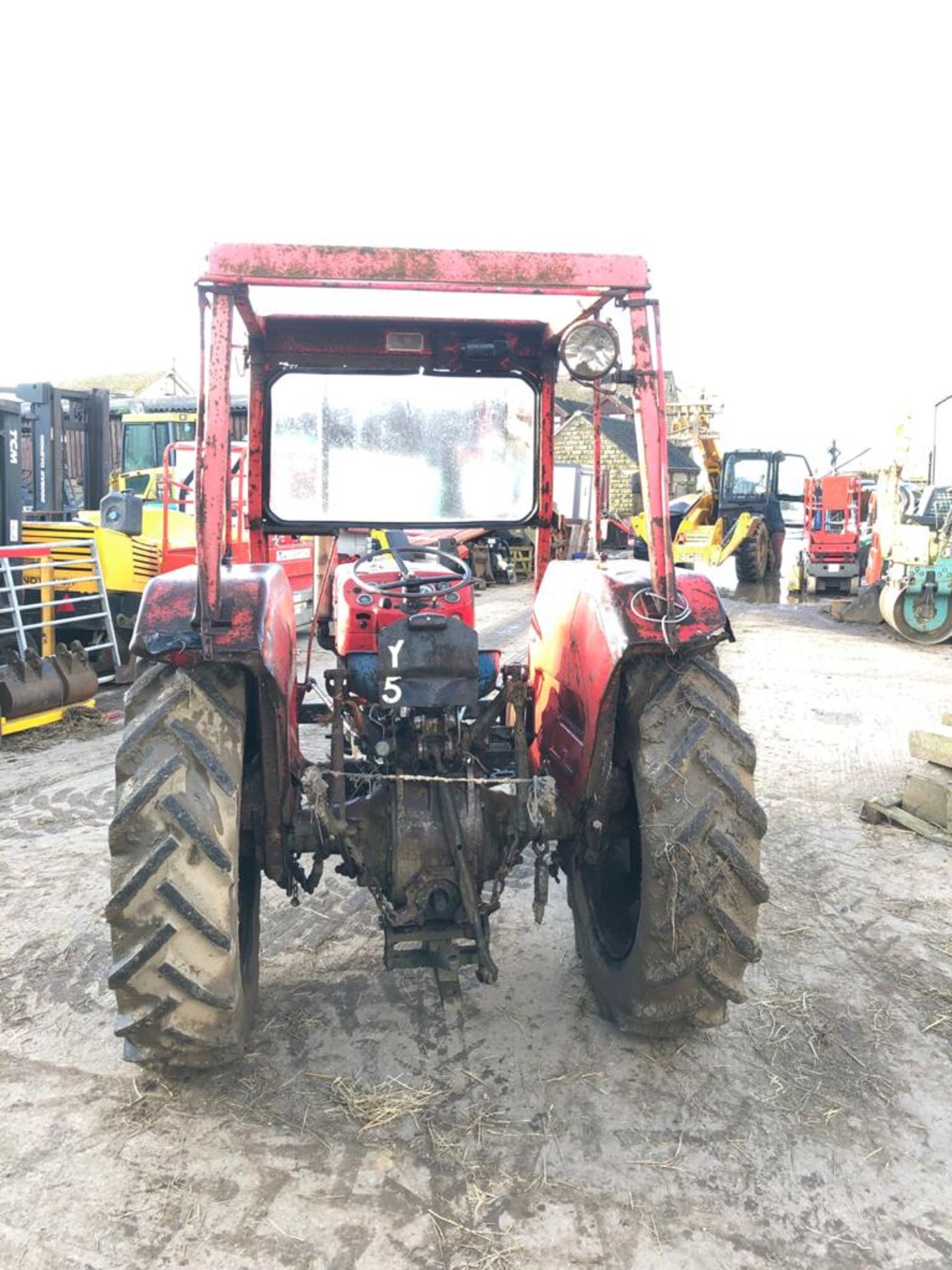 MASSEY FERGUSON 135 TRACTOR, RUNS AND WORKS WELL, REAR PTO, REAR 3 POINT LINKAGE *PLUS VAT* - Image 3 of 5