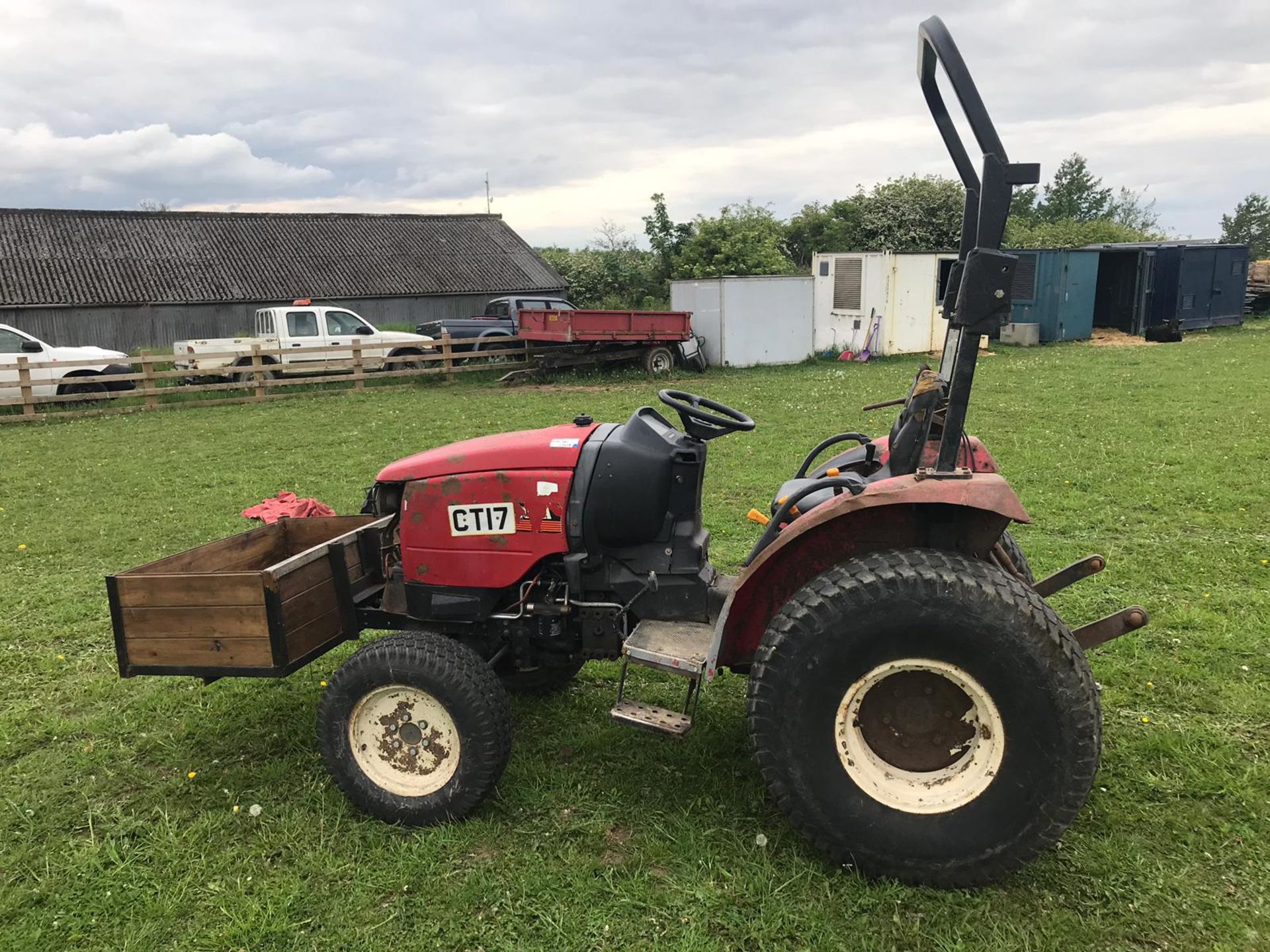 SHIRBAURA ST333 4WD COMPACT HST TRACTOR C/W ROLL BAR *PLUS VAT* - Image 7 of 8