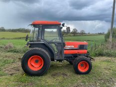 KUBOTA L4200 COMPACT TRACTOR, RUNS AND DRIVES, 45HP, GRASS TYRES, CABBED, 3 POINT LINKAGE *PLUS VAT*
