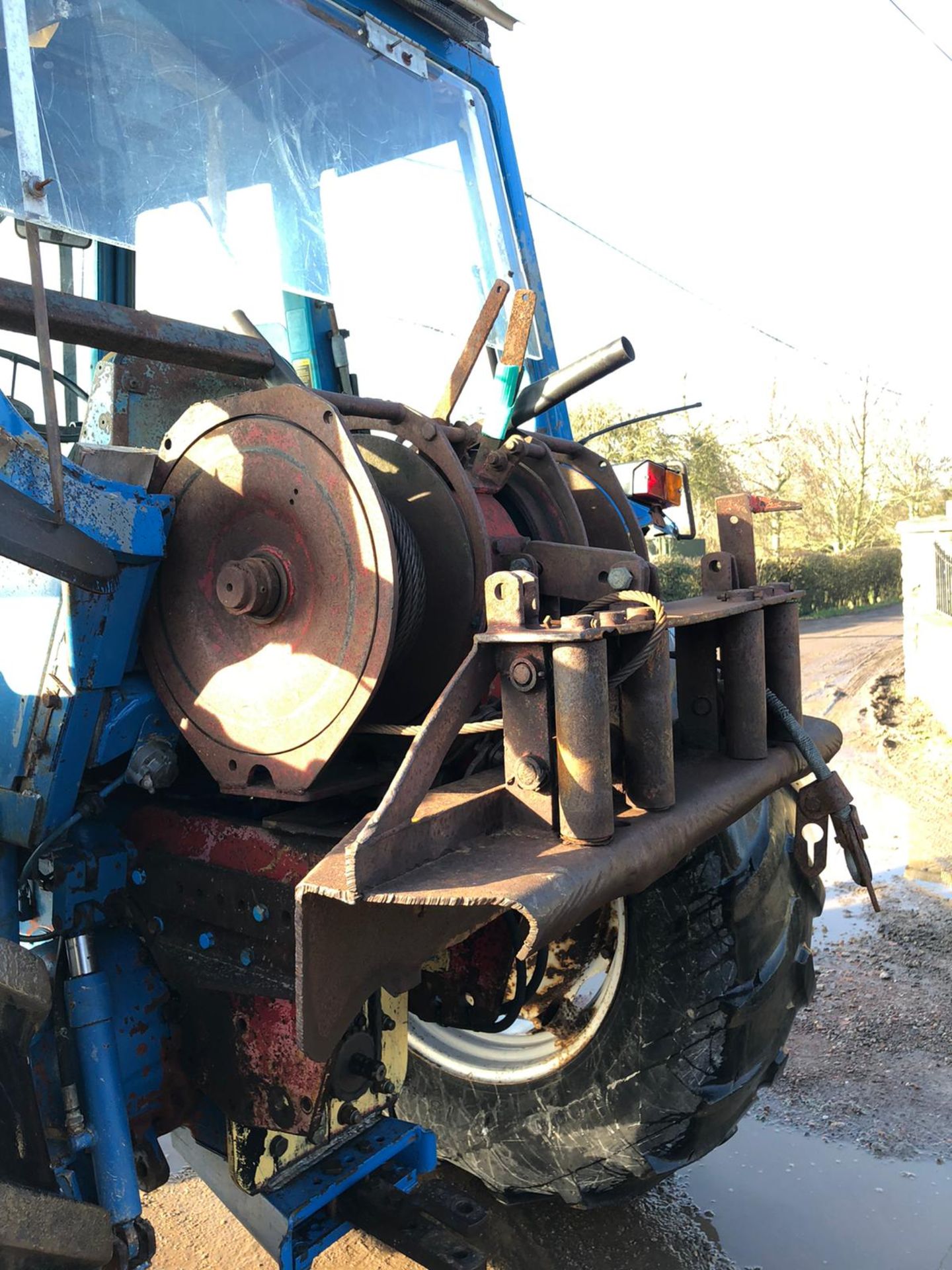 FORD 7710 4 WHEEL DRIVE TRACTOR, FRONT LINKAGE, REAR PTO DRIVEN WINCH, GOOD TYRES *PLUS VAT* - Image 8 of 8