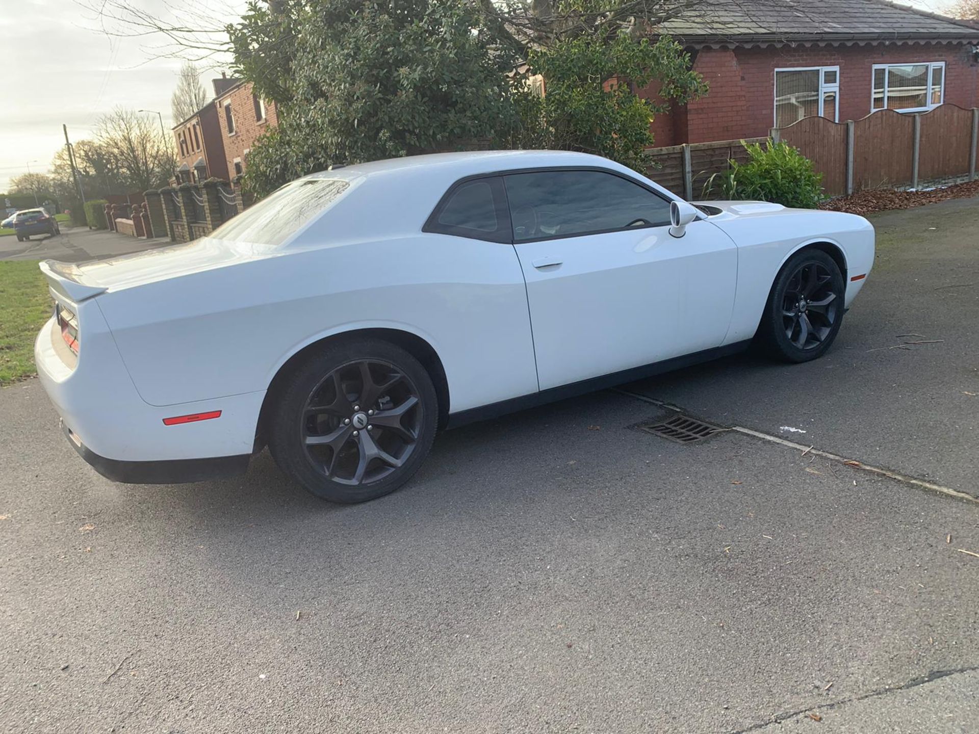 DODGE CHALLENGER 2019, 3.6 V6, 5826 MILEAGE *PLUS VAT* - Image 7 of 13