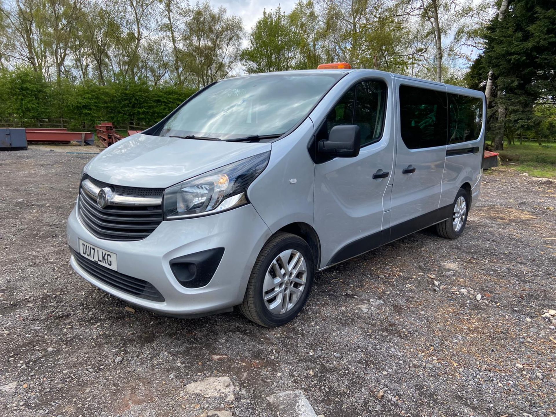 2017 VAUXHALL VIVARO 2900 COMBI CDTI BT S/S LWB MPV MINIBUS, 1.6 DIESEL ENGINE, 92K MILES *PLUS VAT* - Image 3 of 13