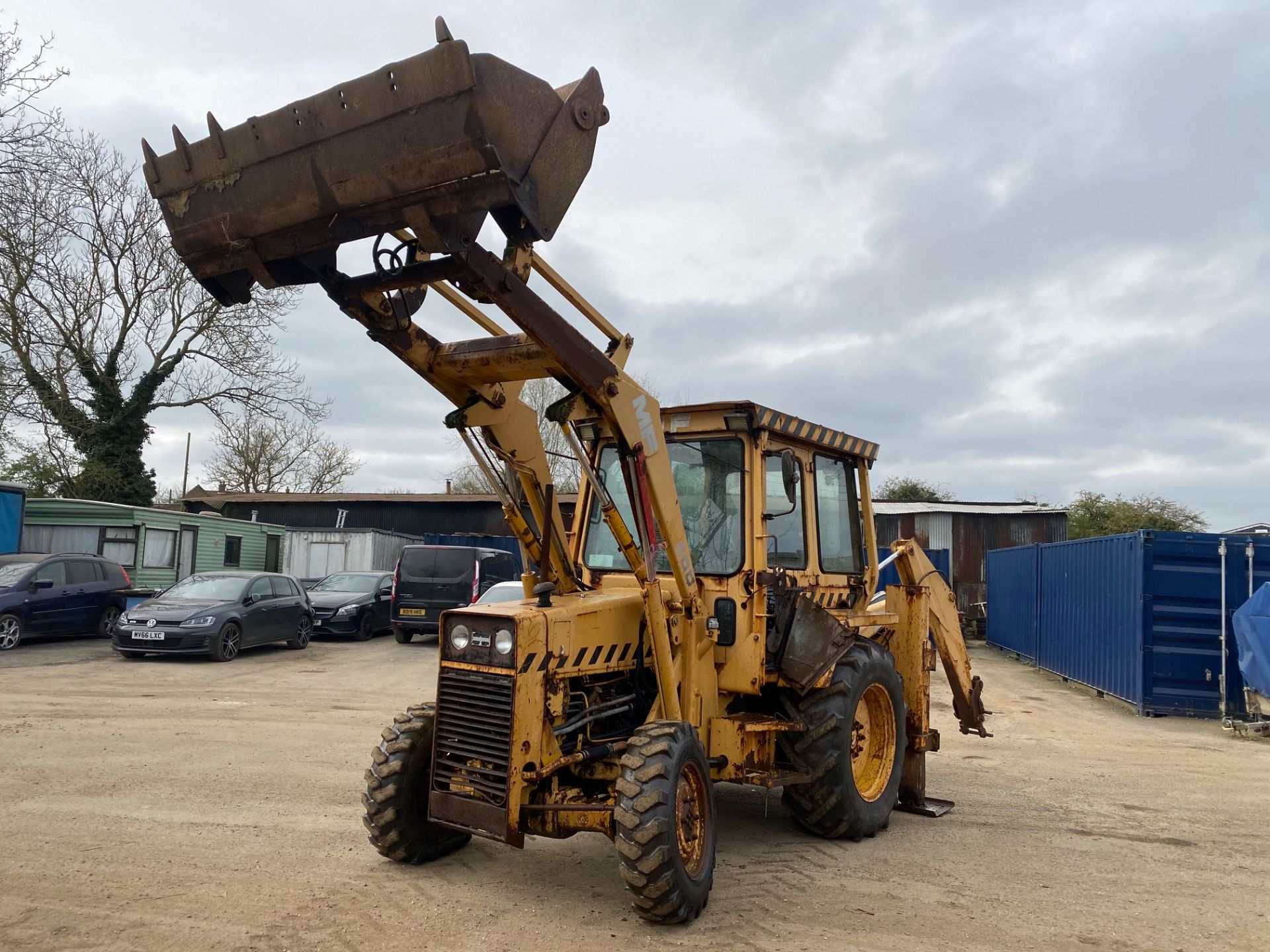 MASSEY 50D 4X4 BACKHOE, 6000 HOURS, HYRDOSTATIC DRIVE, STARTS AND RUNS WELL *PLUS VAT* - Image 4 of 7