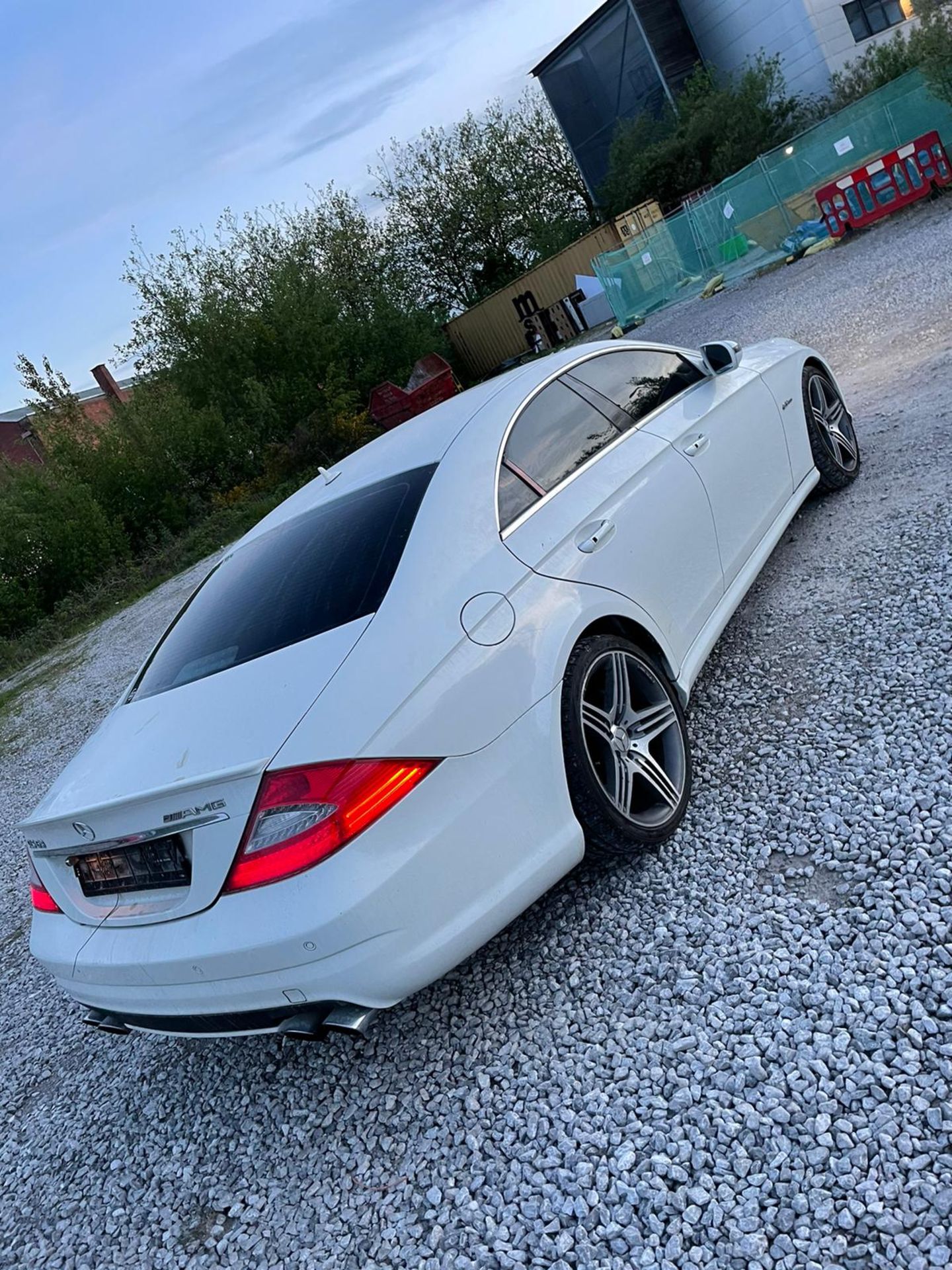 2009 MERCEDES CLS63, 82,000KM, DOESN'T NEED IVA *PLUS VAT* - Image 4 of 17