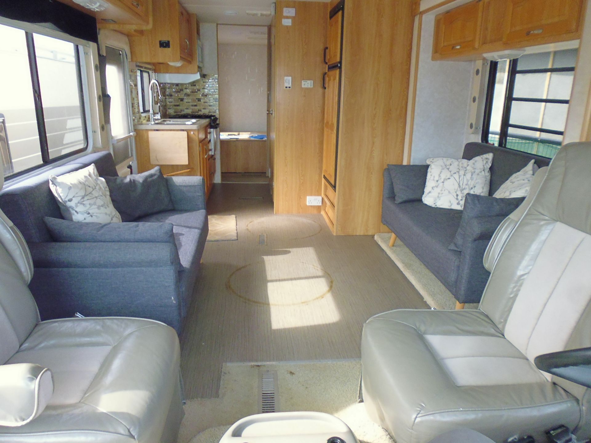 2003 R-VISION CONDOR 28' Twin Slide, 6 berth American Motorhome *NO VAT* - Image 12 of 20