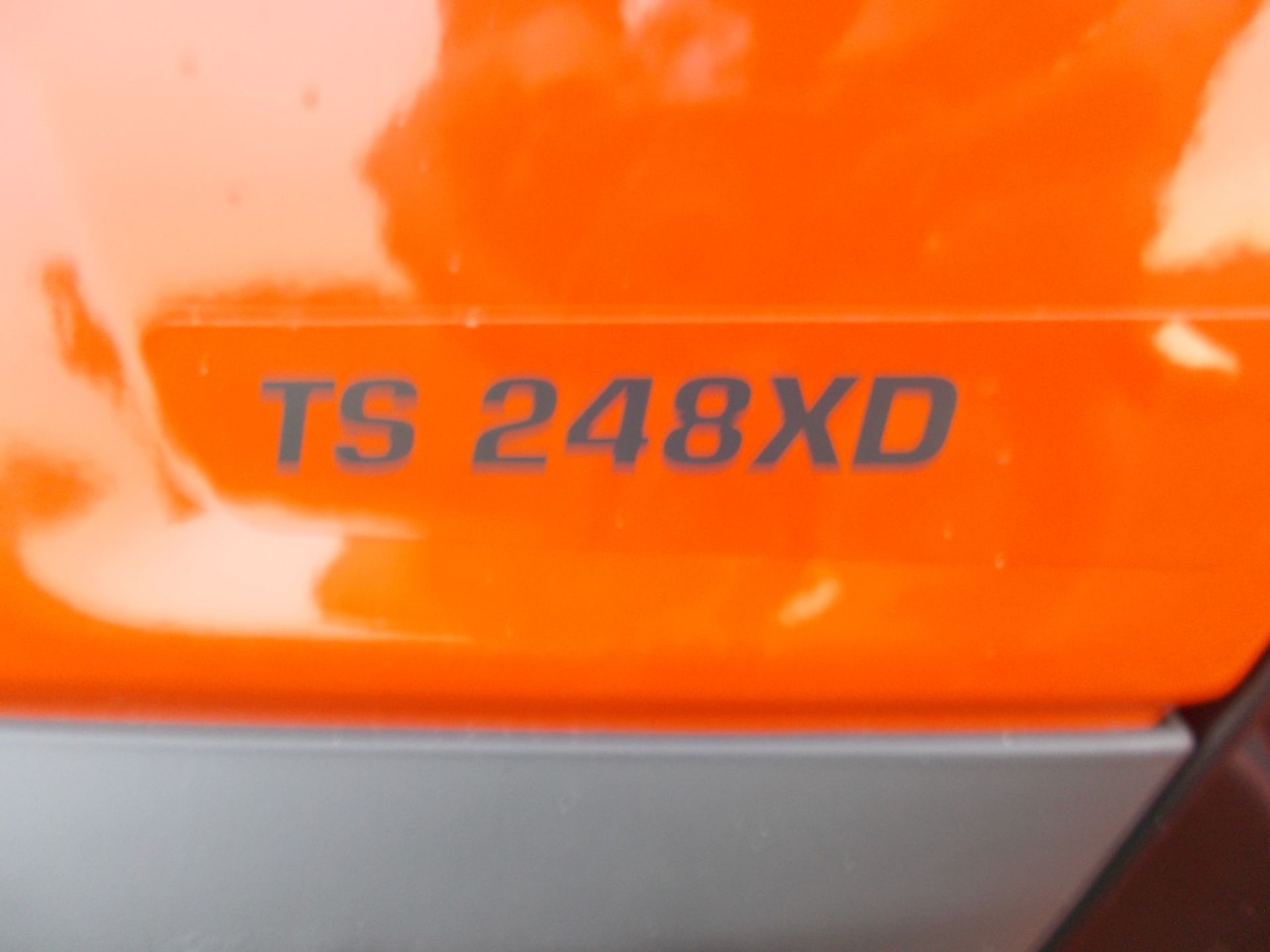2020 HUSQVARNA TS 248XD RIDE ON MOWER, 48” CUTTING DECK *PLUS VAT* - Image 9 of 15