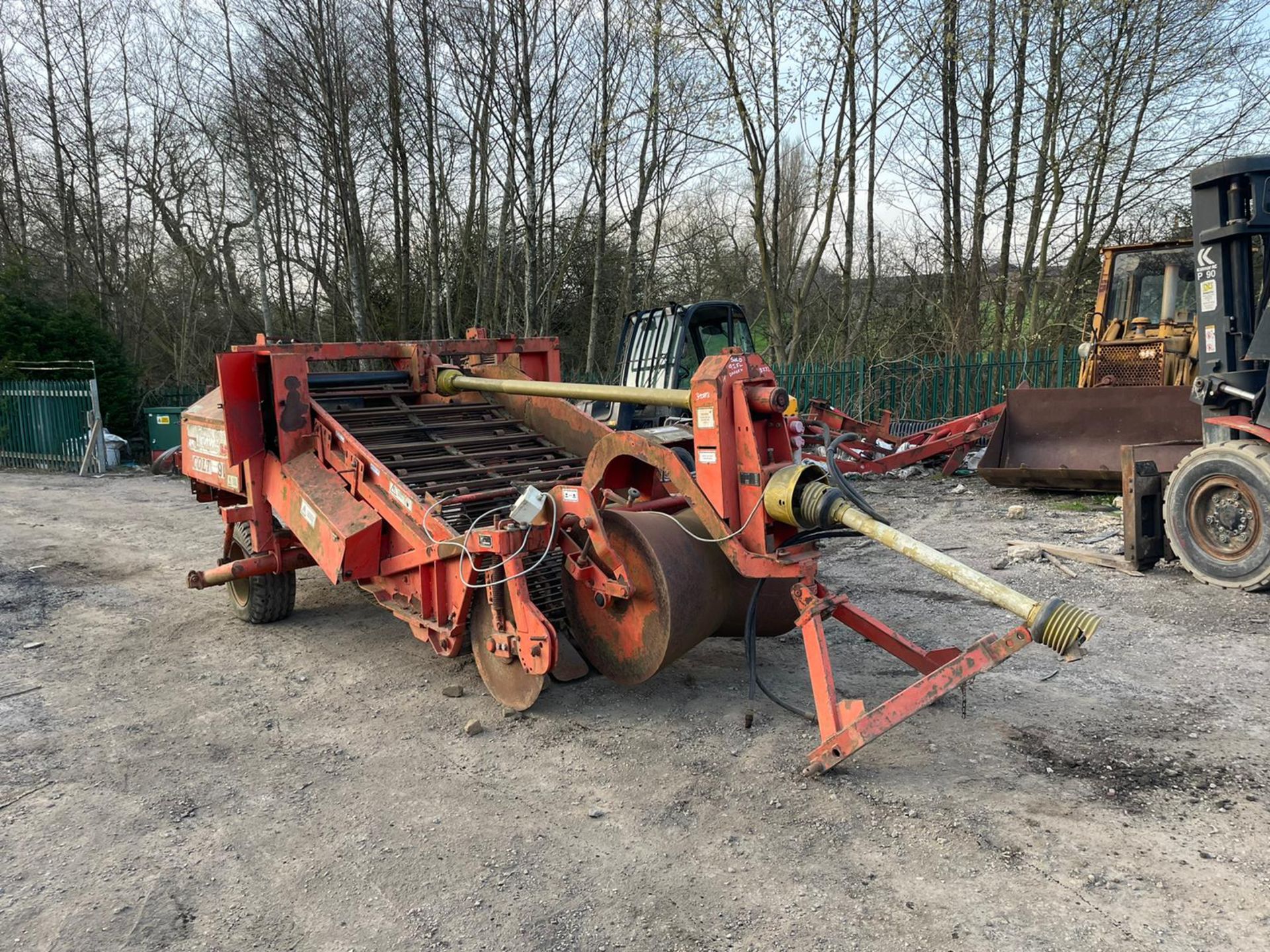 GRIMME COLT 91 STONE PICKER, PTO DRIVEN, SUITABLE FOR 3 POINT LINKAGE *PLUS VAT* - Image 2 of 5