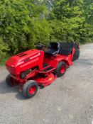 WESTWOOD 1012 RIDE ON LAWN MOWER, RUNS DRIVES AND CUTS, GOOD BODYWORK, STARTS ON KEY *NO VAT*