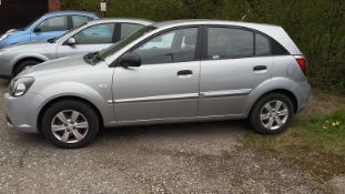 2010 KIA RIO 1, SILVER 5 DOOR HATCHBACK, 1.4 PETROL ENGINE, MANUAL 5 GEARS *NO VAT*