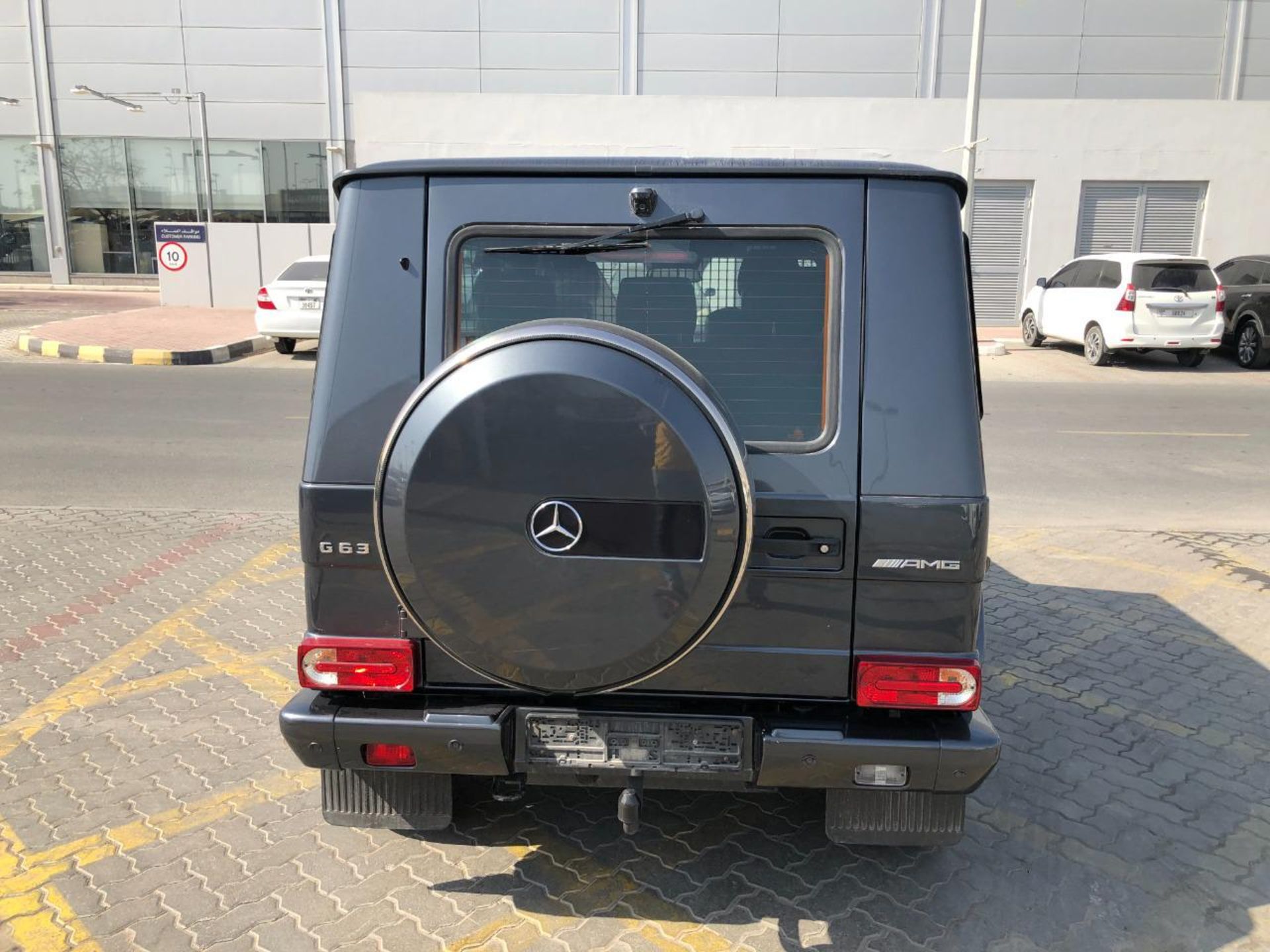 2014 Mercedes G63 65,000 km Service history Dark charcoal grey With 2 tone interior - Image 4 of 6