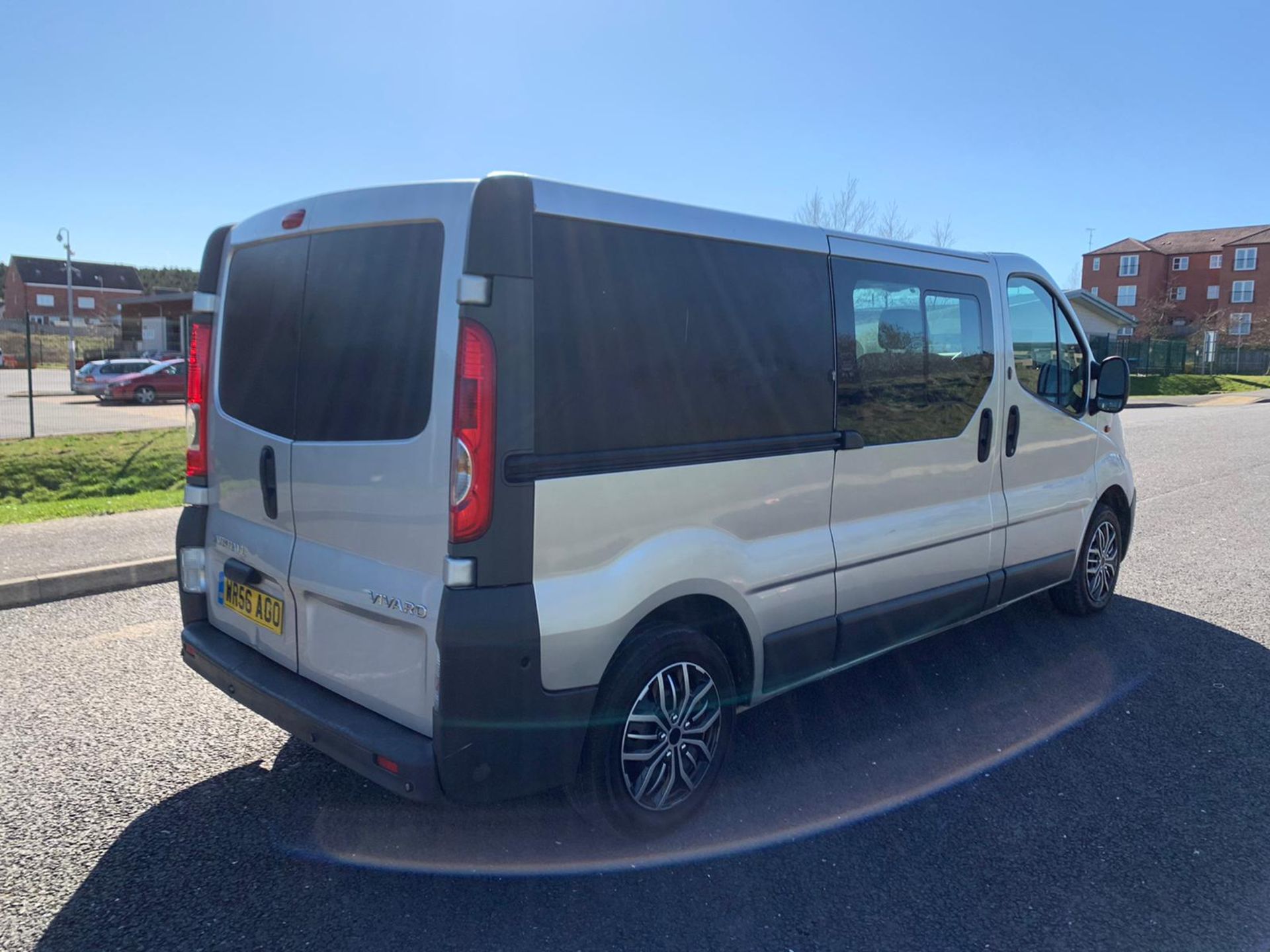 2006 VAUXHALL VIVARO 2900 D/C LWB, SILVER PANEL VAN, DIESEL ENGINE *NO VAT* - Image 3 of 11