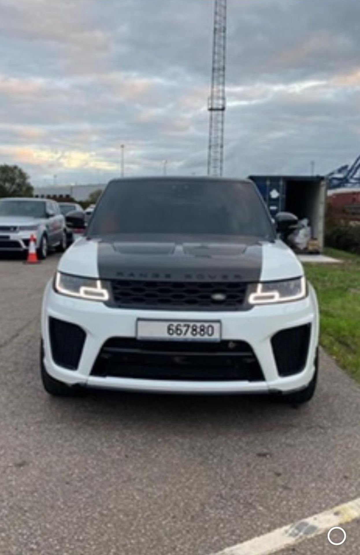 2019 RANGE ROVER SVR - 20,000 KM WITH A NOVA *PLUS VAT* - Image 2 of 6