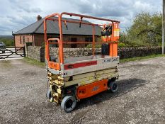 JLG 1930ES SCISSOR LIFT, DRIVES AND LIFTS, SHOWING A LOW 296 HOURS *PLUS VAT*