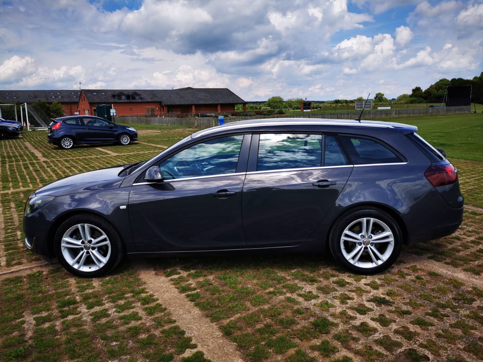 2016 VAUXHALL INSIGNIA DESIGN CDTI EFLEX S/S GREY ESTATE, 2.0 DIESEL ENGINE, 50K MILES *NO VAT* - Image 4 of 15