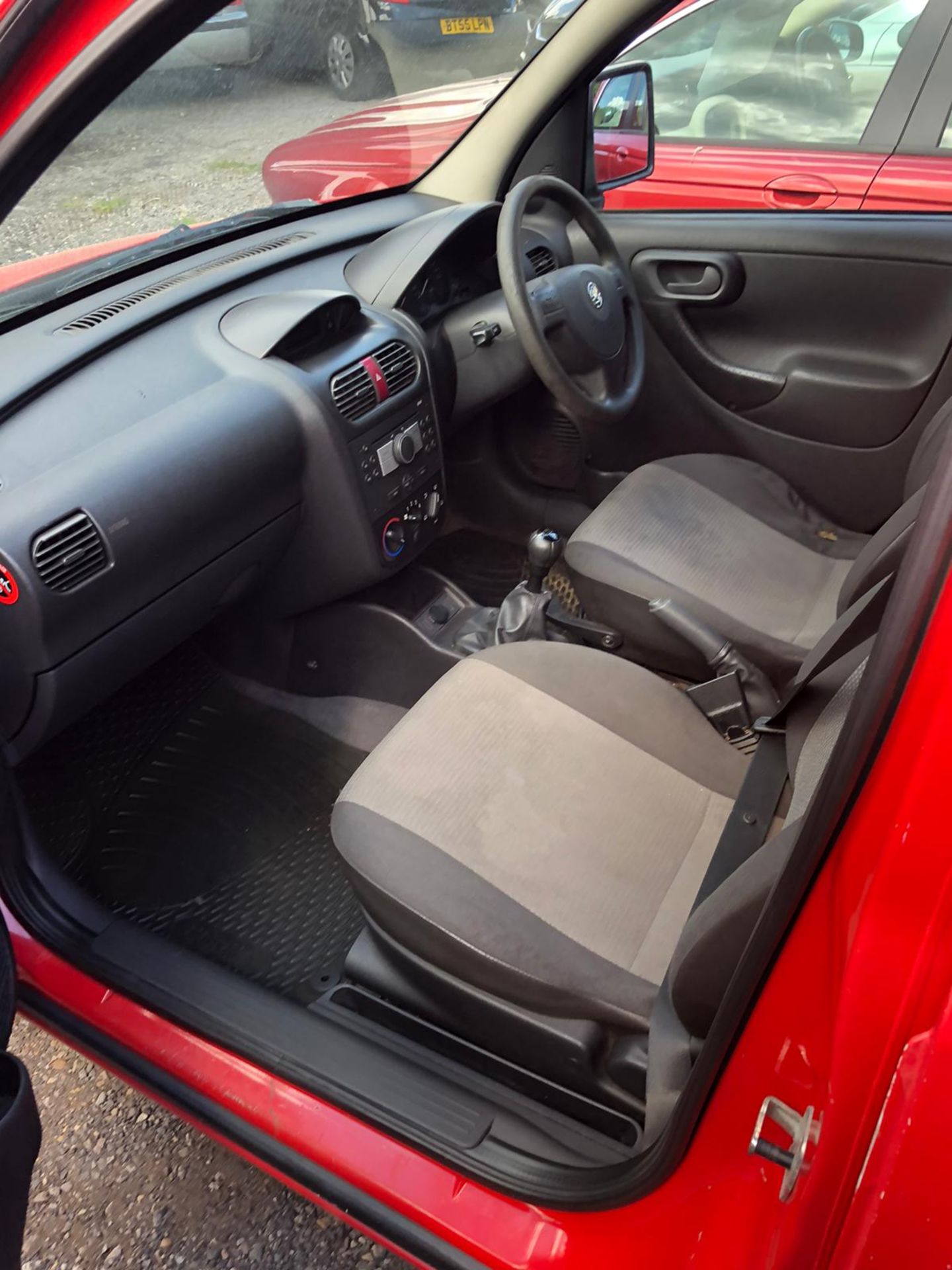 2010 VAUXHALL COMBO 1700 CDTI RED VAN, SHOWING 56,424 MILES, 1248CC DIESEL ENGINE *NO VAT* - Image 9 of 14