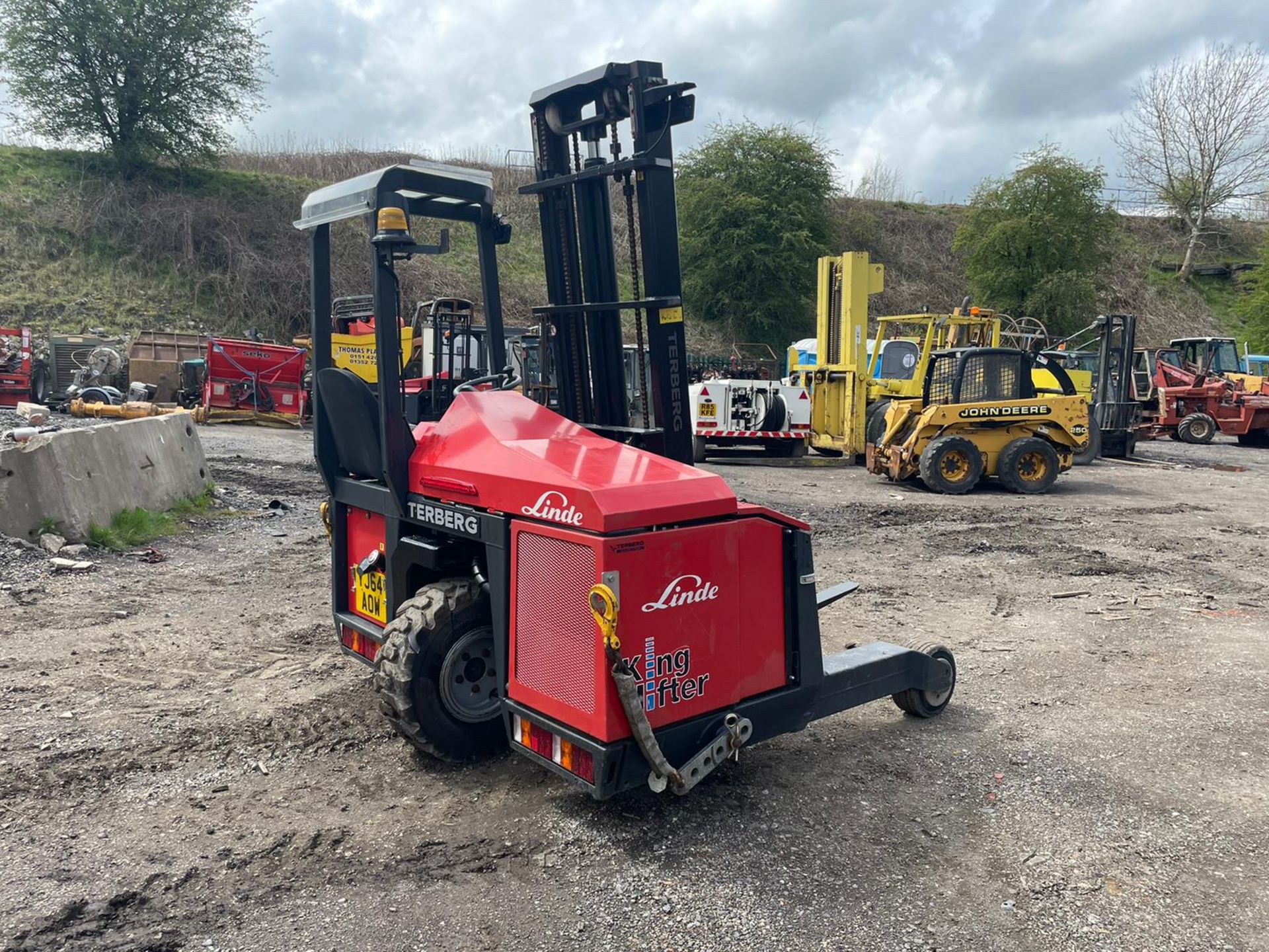 2014 LINDE TERBERG KINGLIFTER TKL-MC-1x3 TRUCK MOUNTING FORKLIFT, SHOWING 228 HOURS *PLUS VAT* - Image 5 of 7