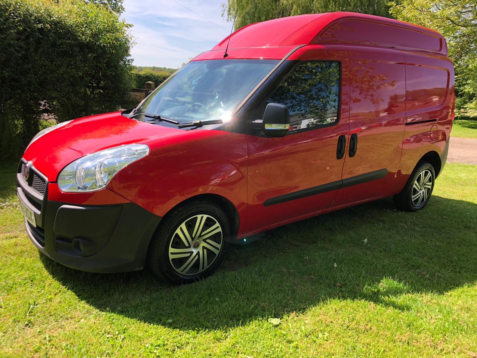 2013 FIAT DOBLO 16V XL MULTIJET LWB RED PANEL VAN, 1.6 DIESEL ENGINE, SHOWING 86K MILES *PLUS VAT* - Image 4 of 15