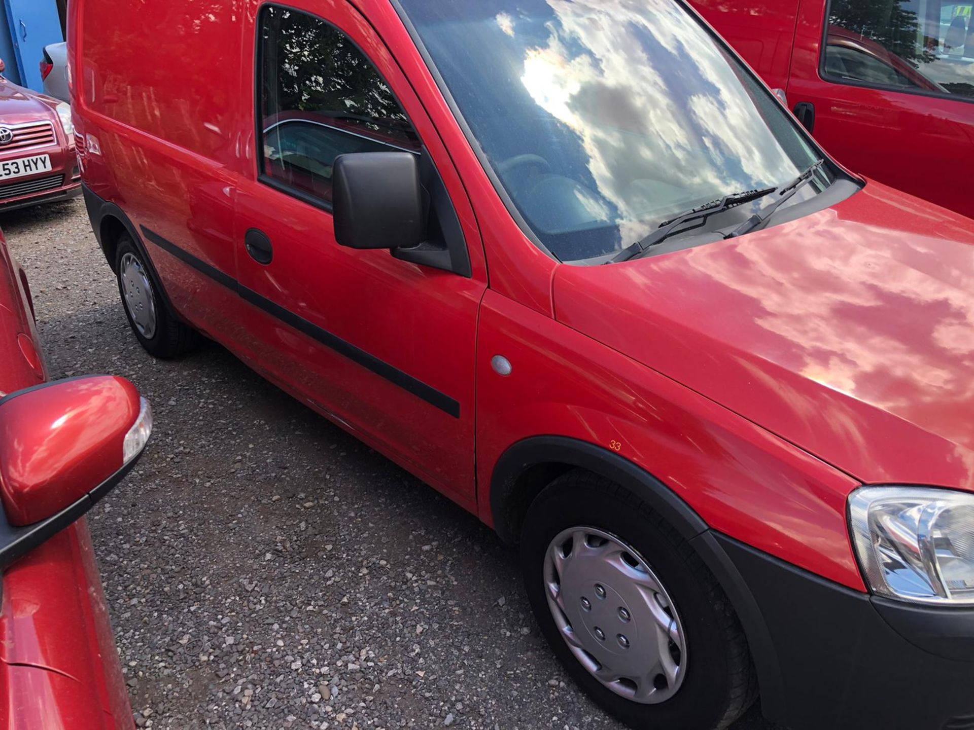 2010 VAUXHALL COMBO 1700 CDTI RED VAN, SHOWING 56,424 MILES, 1248CC DIESEL ENGINE *NO VAT* - Image 4 of 14