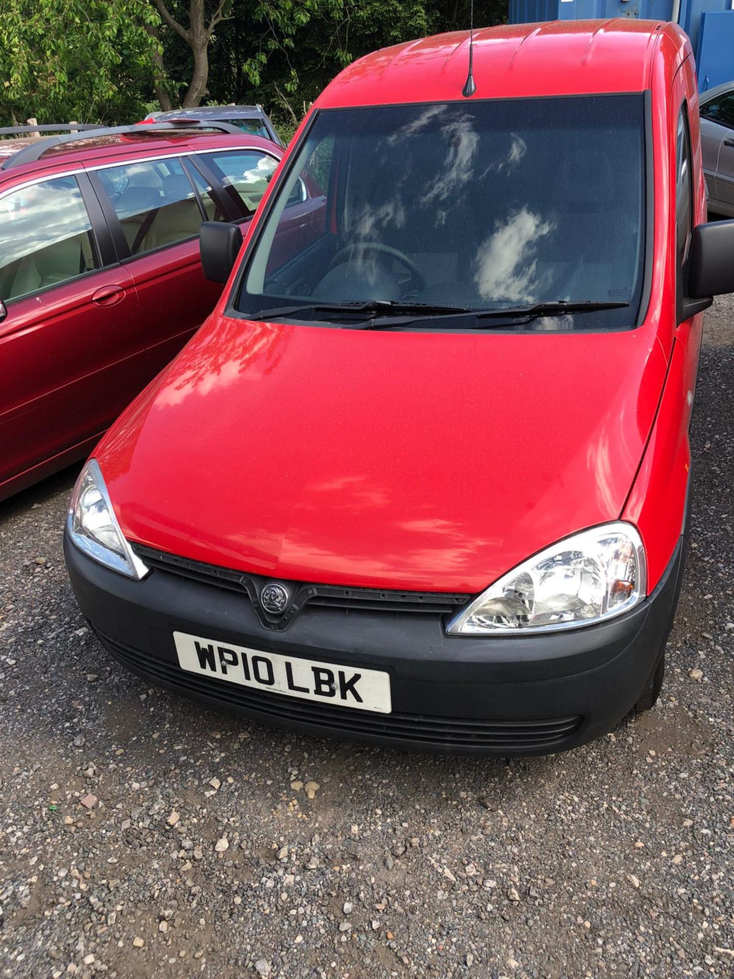 2010 VAUXHALL COMBO 1700 CDTI RED VAN, SHOWING 56,424 MILES, 1248CC DIESEL ENGINE *NO VAT* - Image 2 of 14