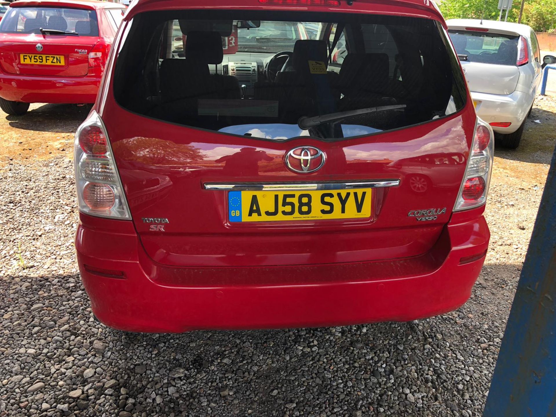 2008 TOYOTA COROLLA VERSO SR VVT-I RED MPV, 1.8 PETROL ENGINE, LOW MILEAGE - 66,648 MILES *NO VAT* - Image 4 of 14