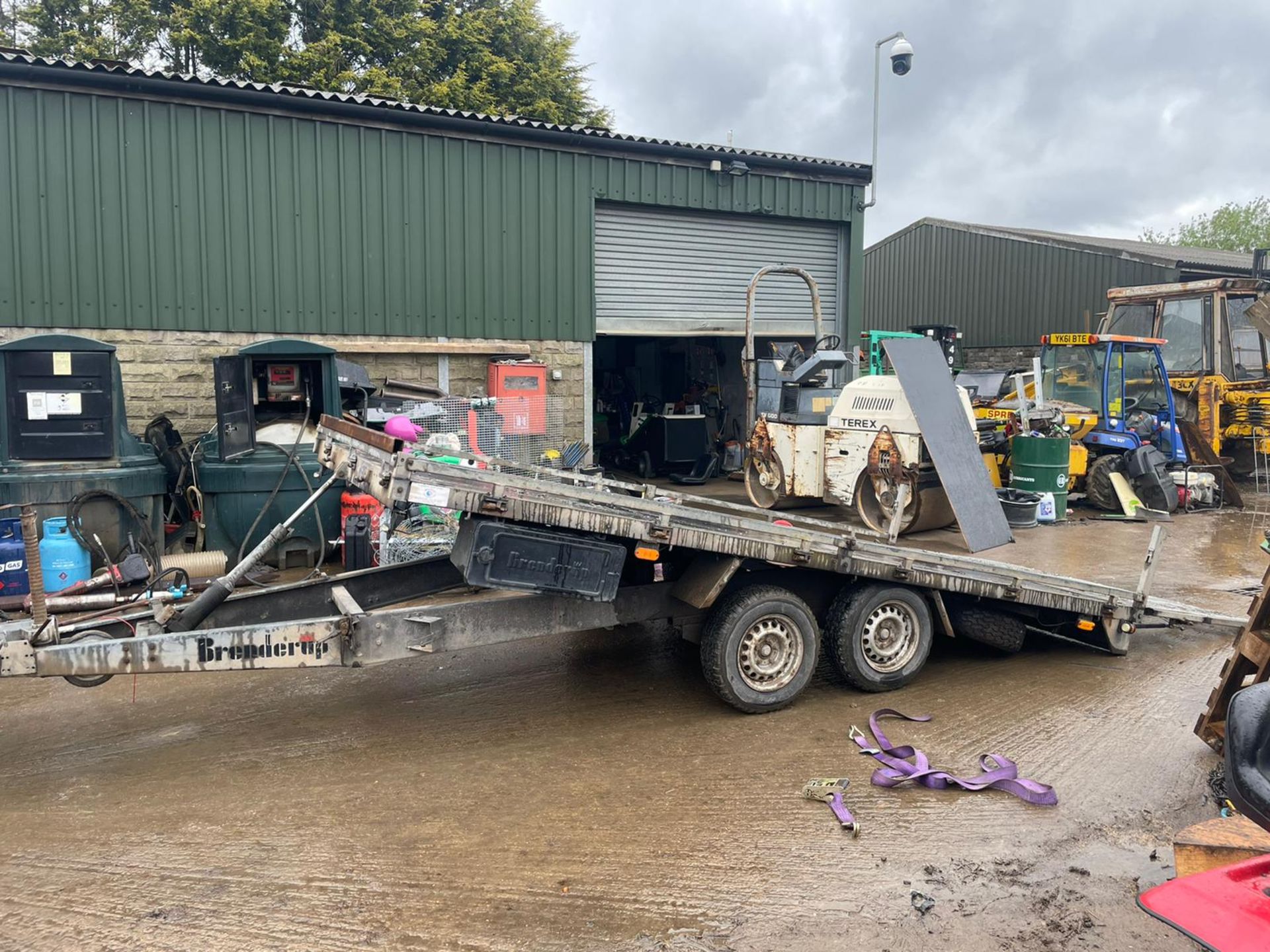 BRENDERUP TWIN AXLE TILT BED TRAILER, COMES WITH TOOL BOX, GOOD TYRES, SPARE WHEEL *NO VAT* - Image 2 of 5