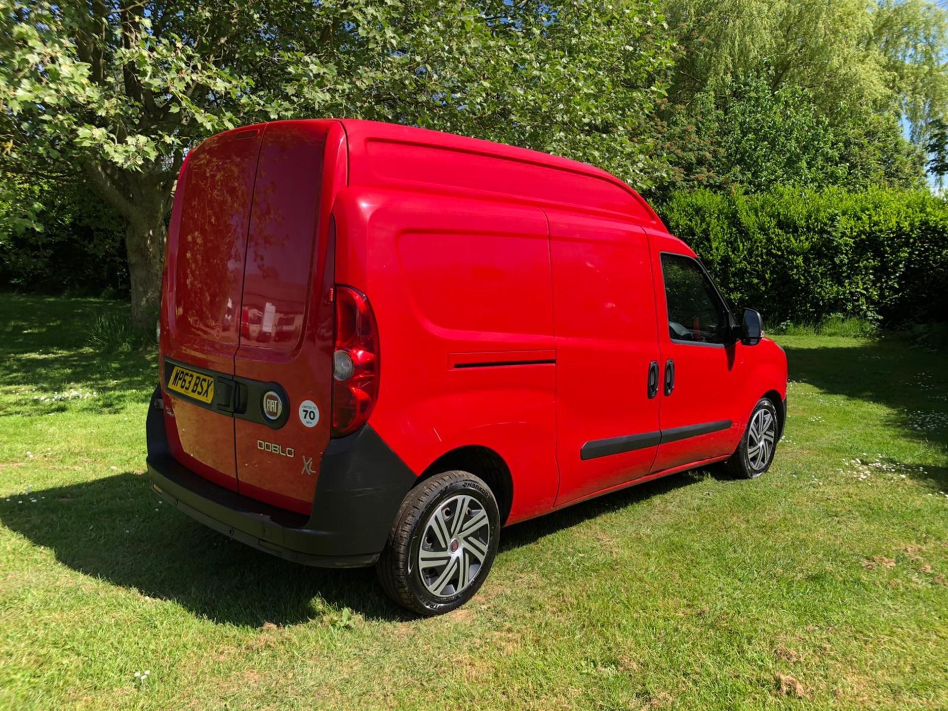 2013 FIAT DOBLO 16V XL MULTIJET LWB RED PANEL VAN, 1.6 DIESEL ENGINE, SHOWING 86K MILES *PLUS VAT* - Image 8 of 15