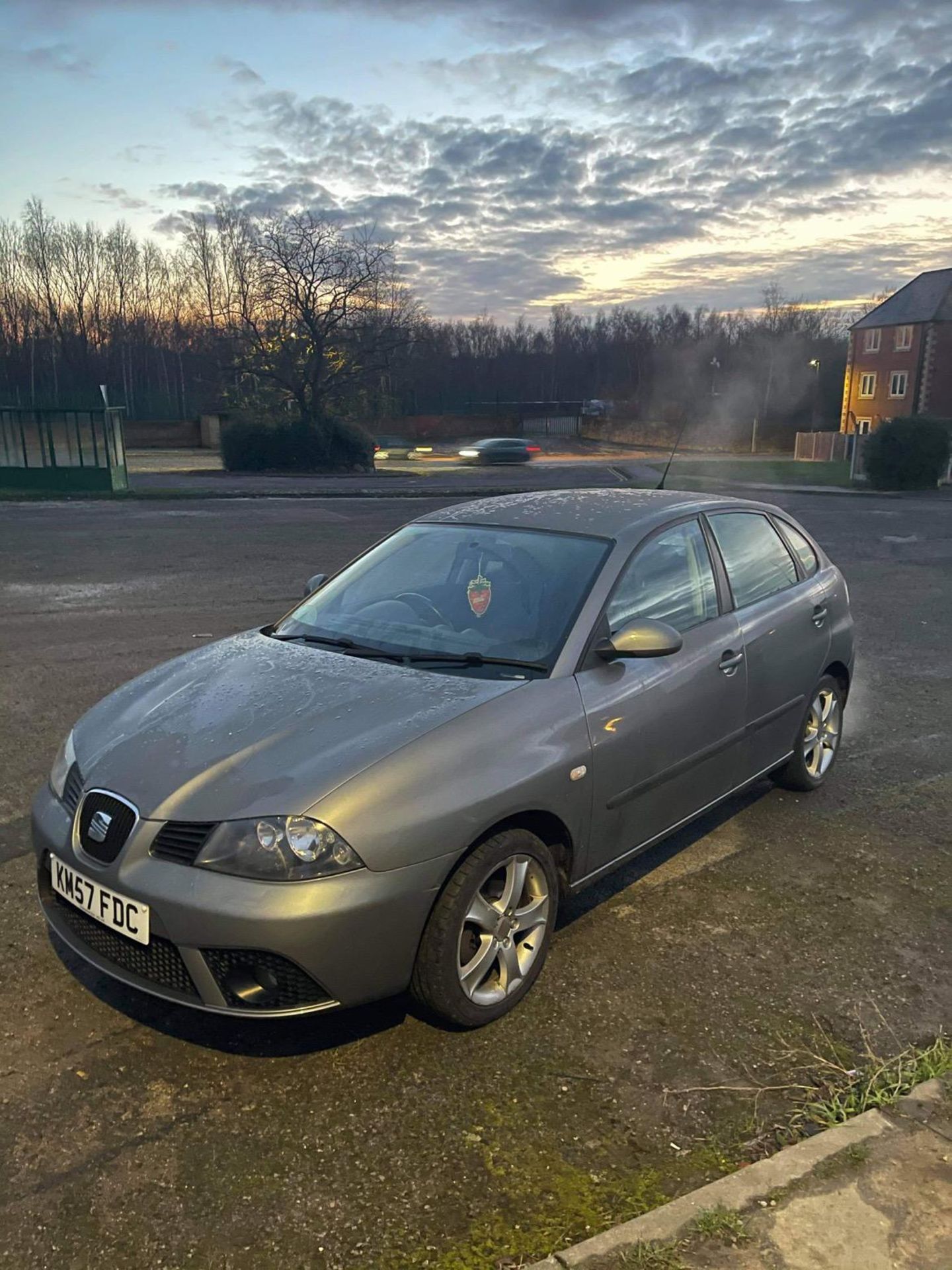 2007/57 REG SEAT IBIZA SPORT 1.4 PETROL GREY 3 DOOR HATCHBACK *NO VAT* - Image 3 of 9