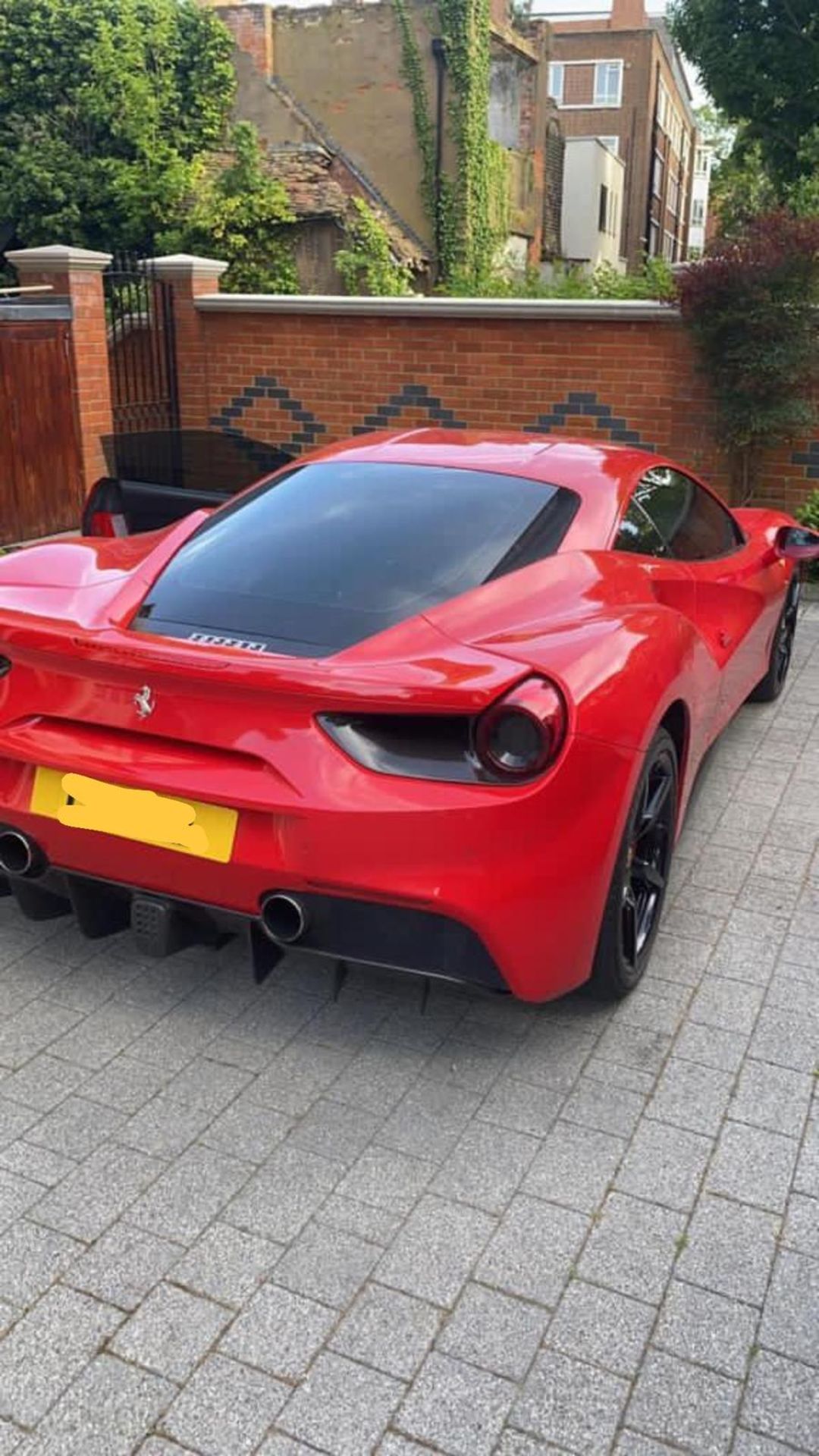 2016 FERRARI 488 GTB 2DR RED COUPE, PETROL, AUTOMATIC, 11K MILES, LEFT HAND DRIVE *NO VAT* - Image 4 of 22