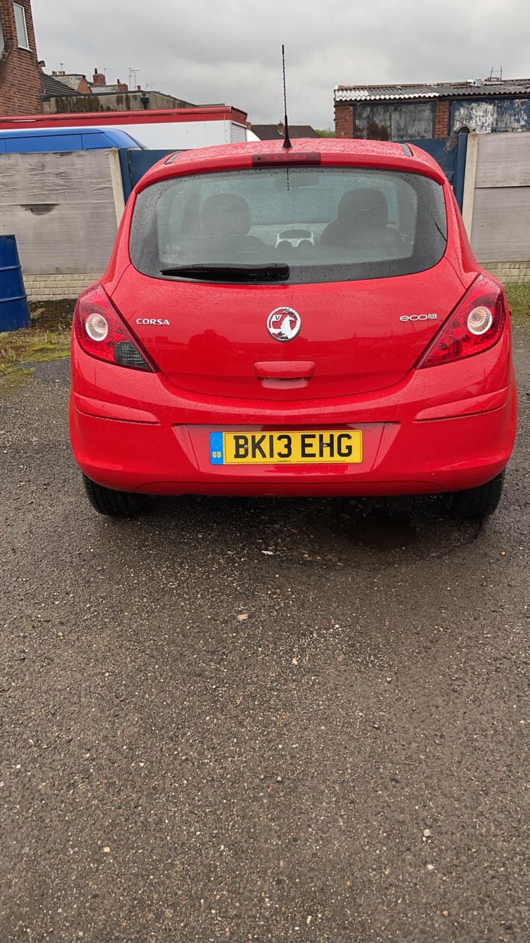 2013 VAUXHALL CORSA S ECOFLEX RED 3 DOOR HATCHBACK, 1.0 PETROL ENGINE, 33,852 MILES *NO VAT* - Image 6 of 10