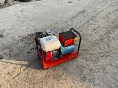 HONDA 3.5HP PETROL GENERATOR, RUNS AND WORKS, 110V OR 220V *NO VAT*