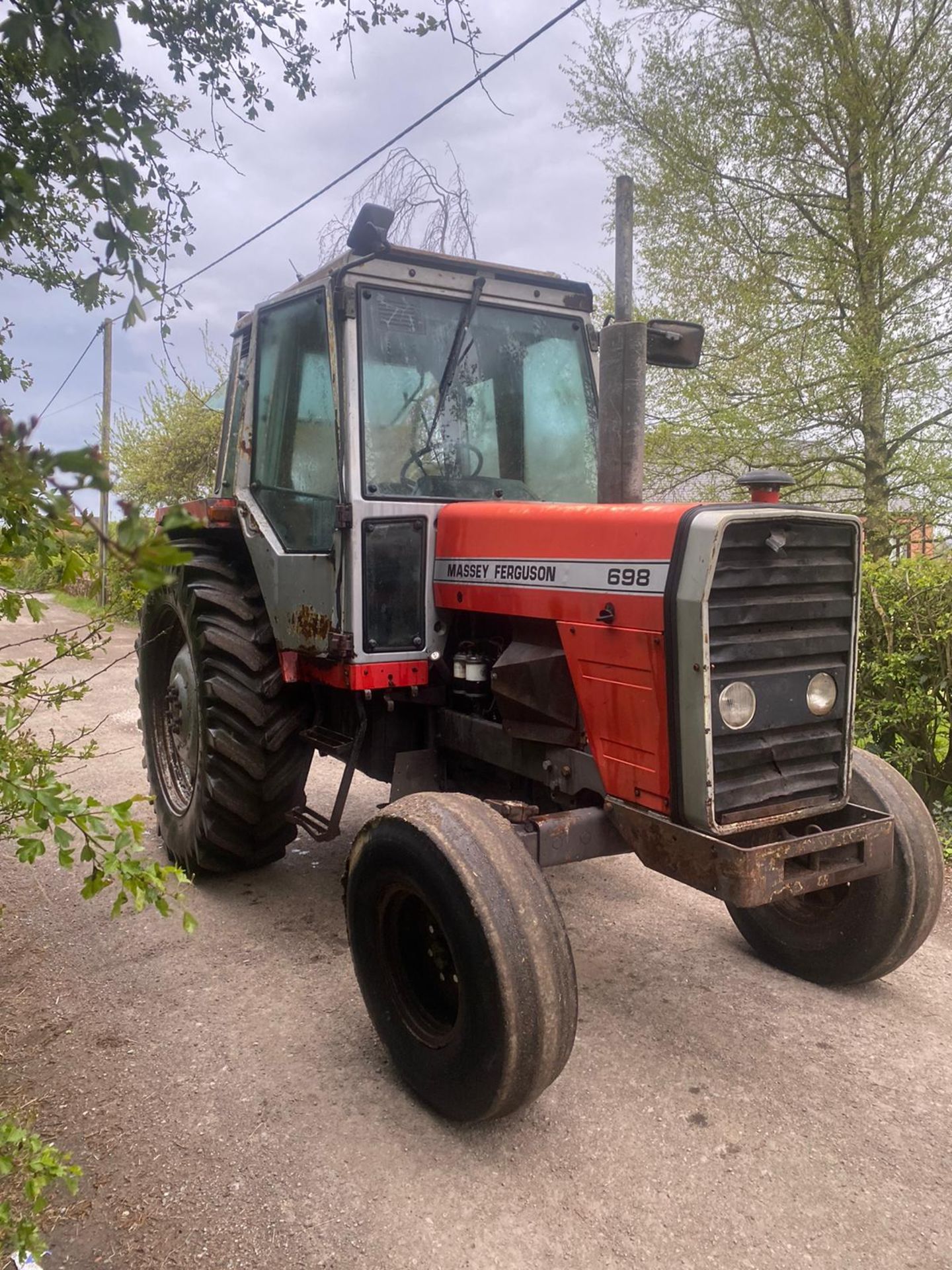 MASSEY FERGUSON 698 TRACTOR, RUNS AND DIGS, 78HP, GLASS CAB *PLUS VAT* - Image 3 of 7