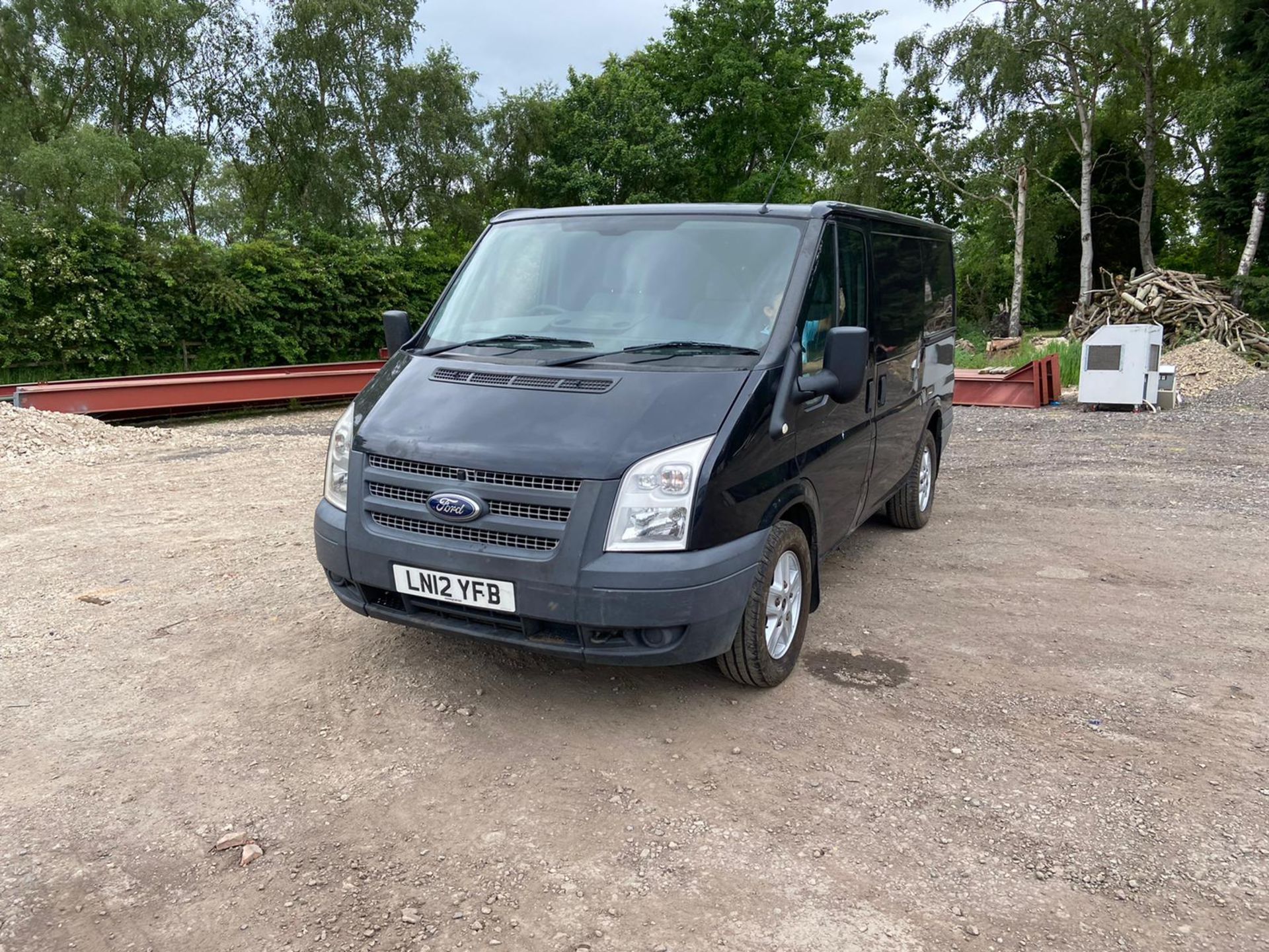 2012 FORD TRANSIT 100 T260 FWD BLACK PANEL VAN, 92K MILES, 2.2 DIESEL ENGINE *NO VAT* - Image 4 of 7