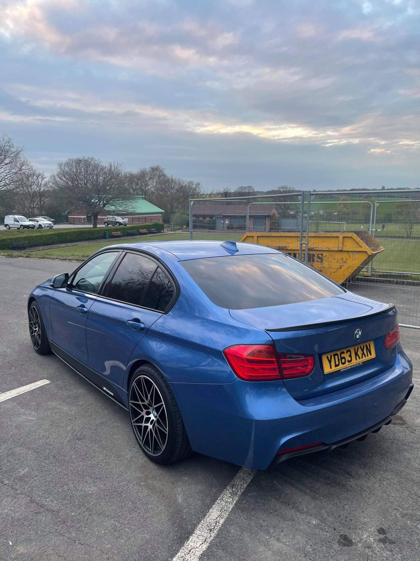 2013 BMW 320D M SPORT AUTO BLUE 4 DOOR SALOON, 2.0 DIESEL ENGINE *NO VAT* - Image 4 of 11