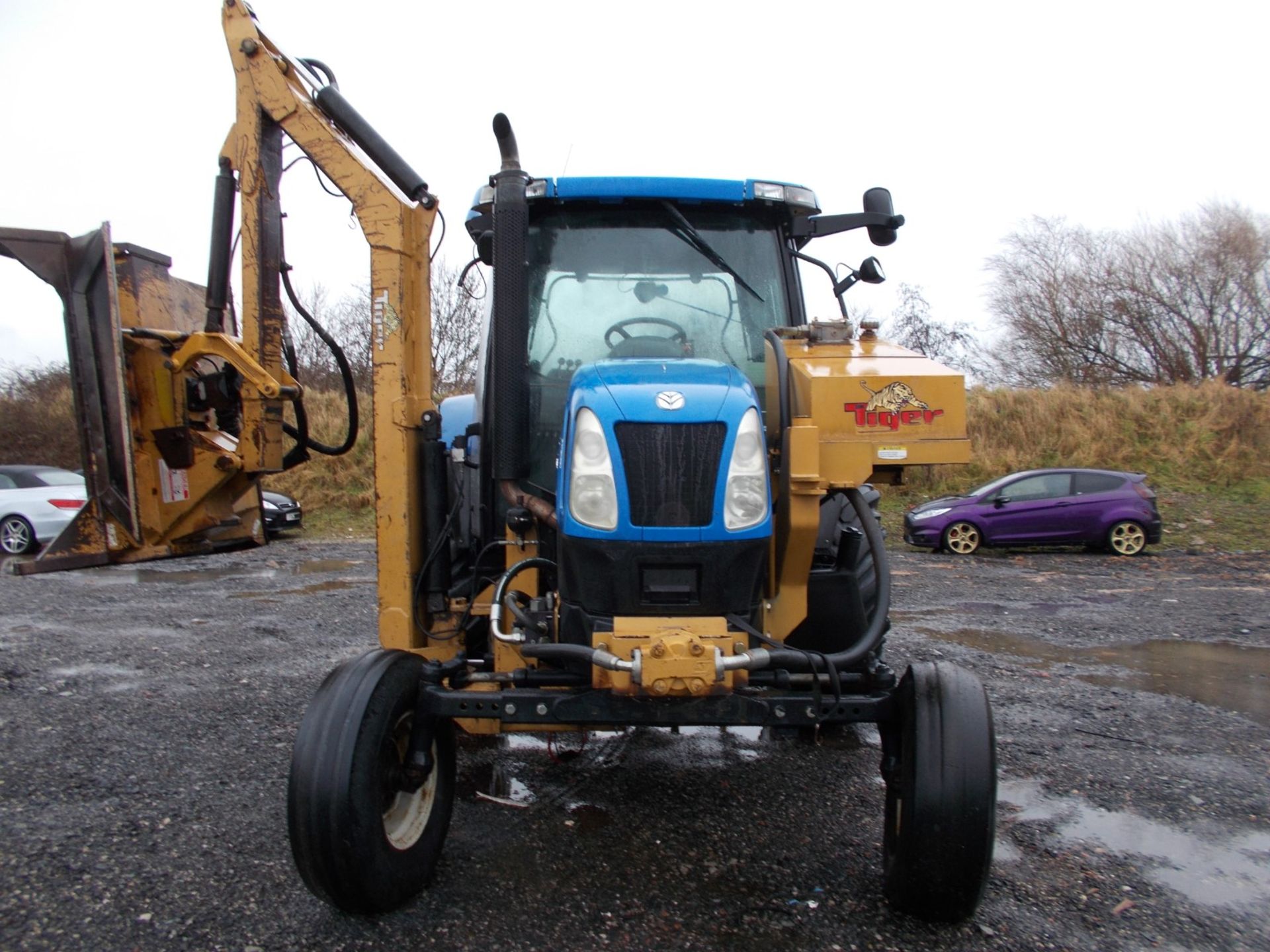 2003 NEW HOLLAND TS100A TRACTOR WITH MOWER ATTACHMENT, 4.5 LITRE 100HP TURBO DIESEL *PLUS VAT* - Image 3 of 24