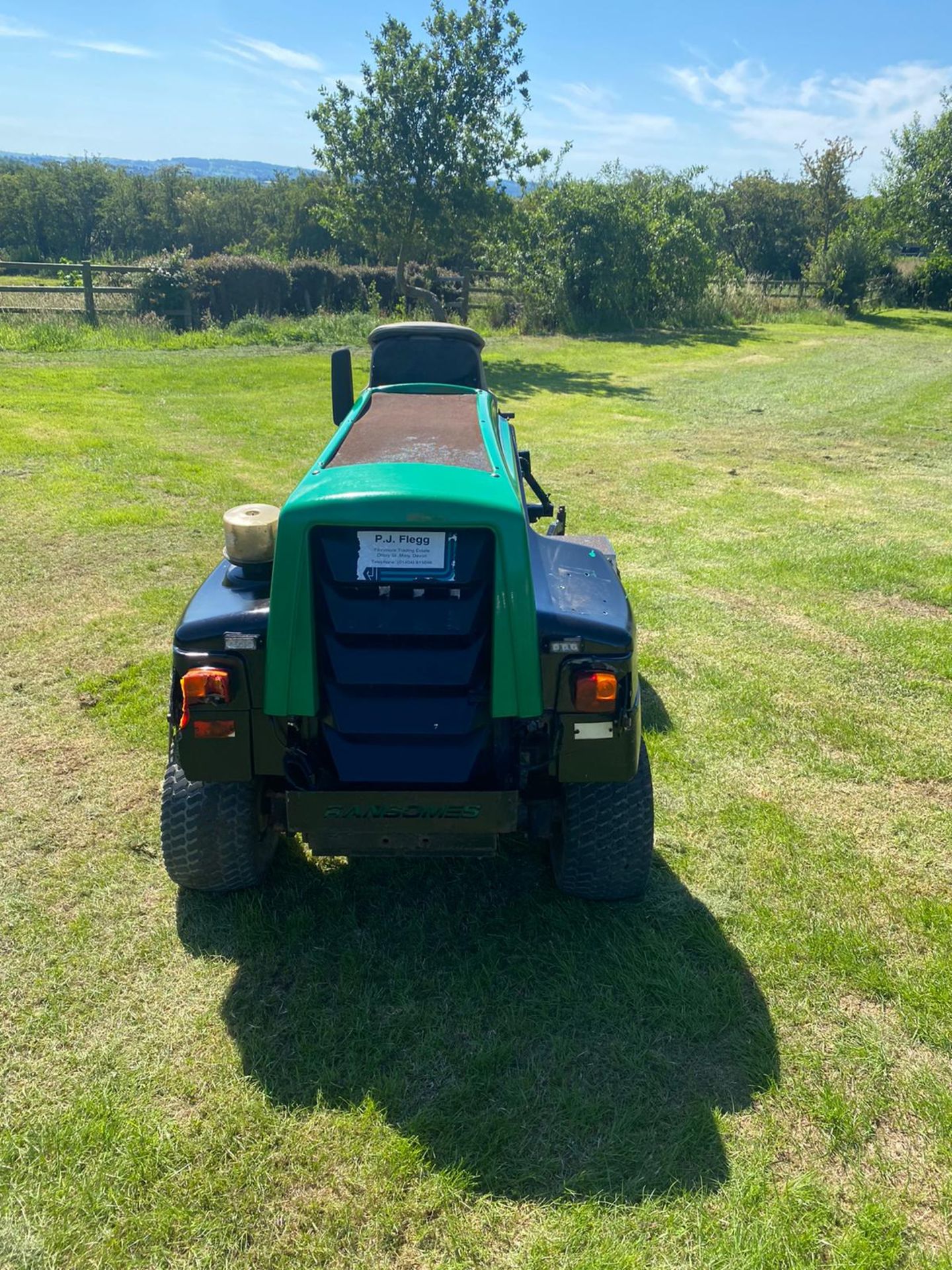 RANSOMES HR3806 OUT FRONT MOWER, RUNS, DRIVES AND CUTS, 38HP 3 CYLINDER KUBOTA ENGINE *PLUS VAT* - Image 6 of 6